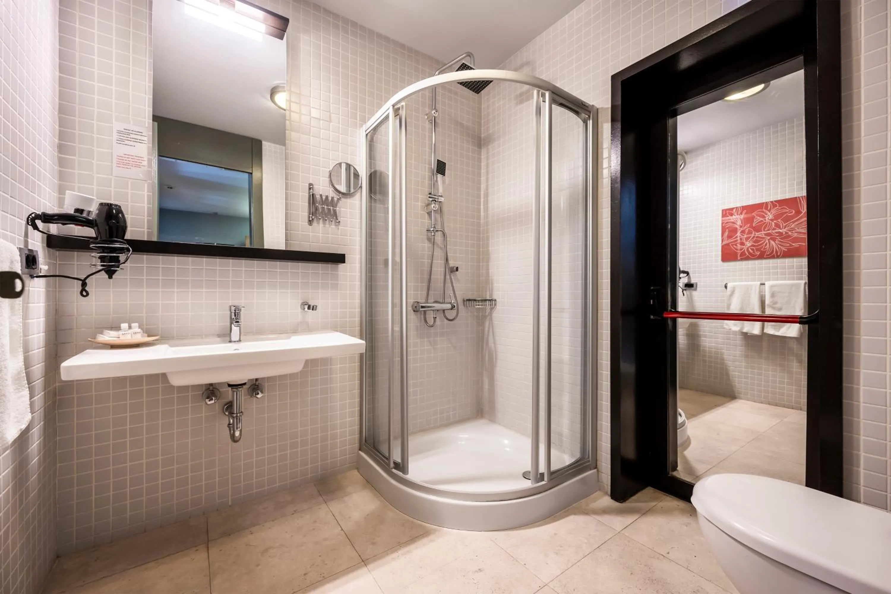 Bathroom in Ansen Hotel and Suites