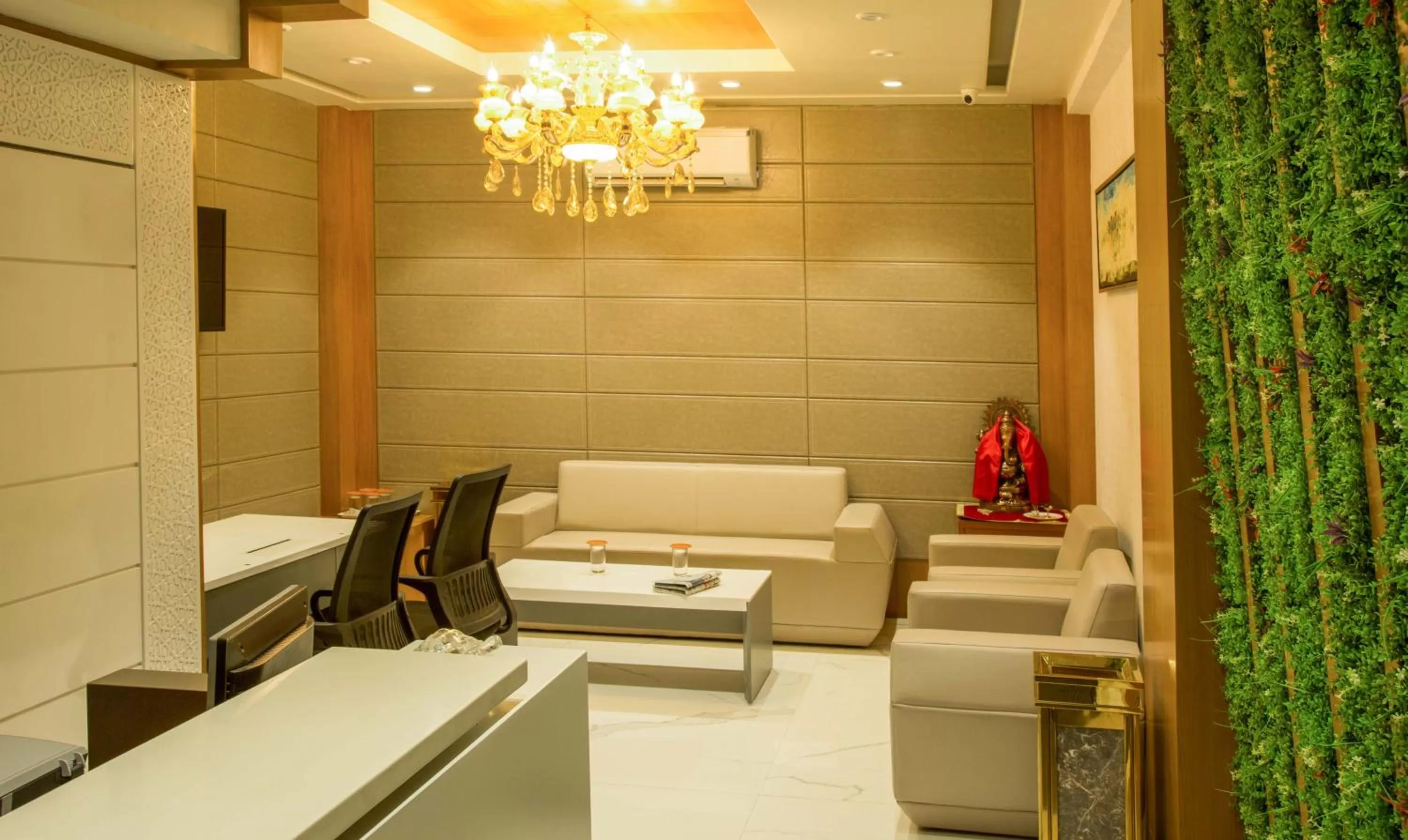 Lobby or reception in Hotel Reva Regency
