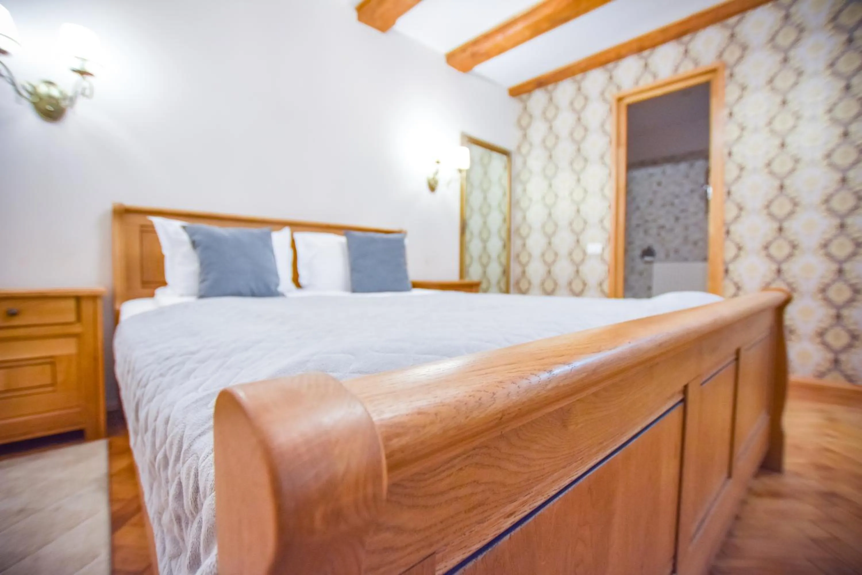 Bed in Safrano Palace