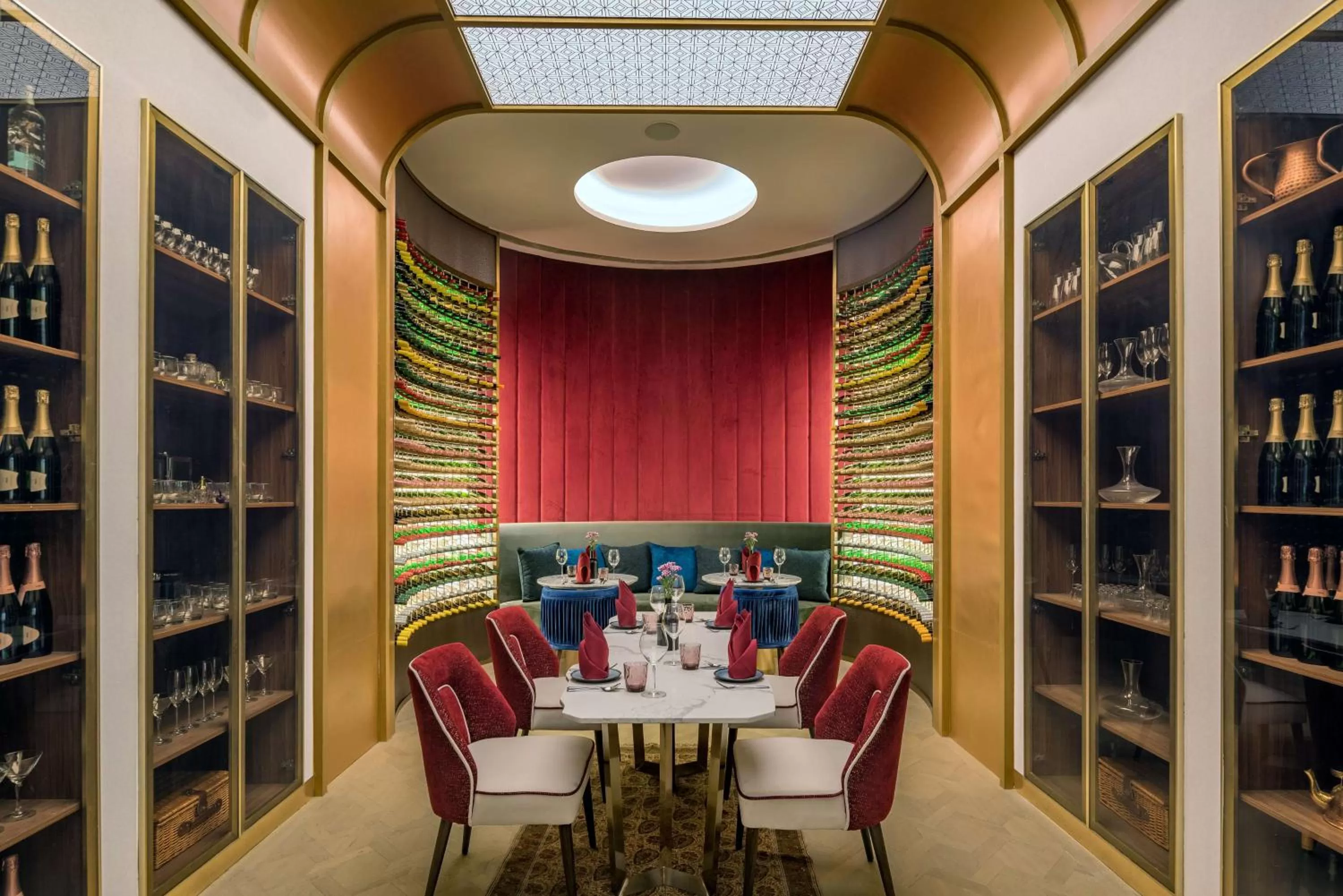 Restaurant/places to eat in Radisson Blu Hotel & Spa, Nashik