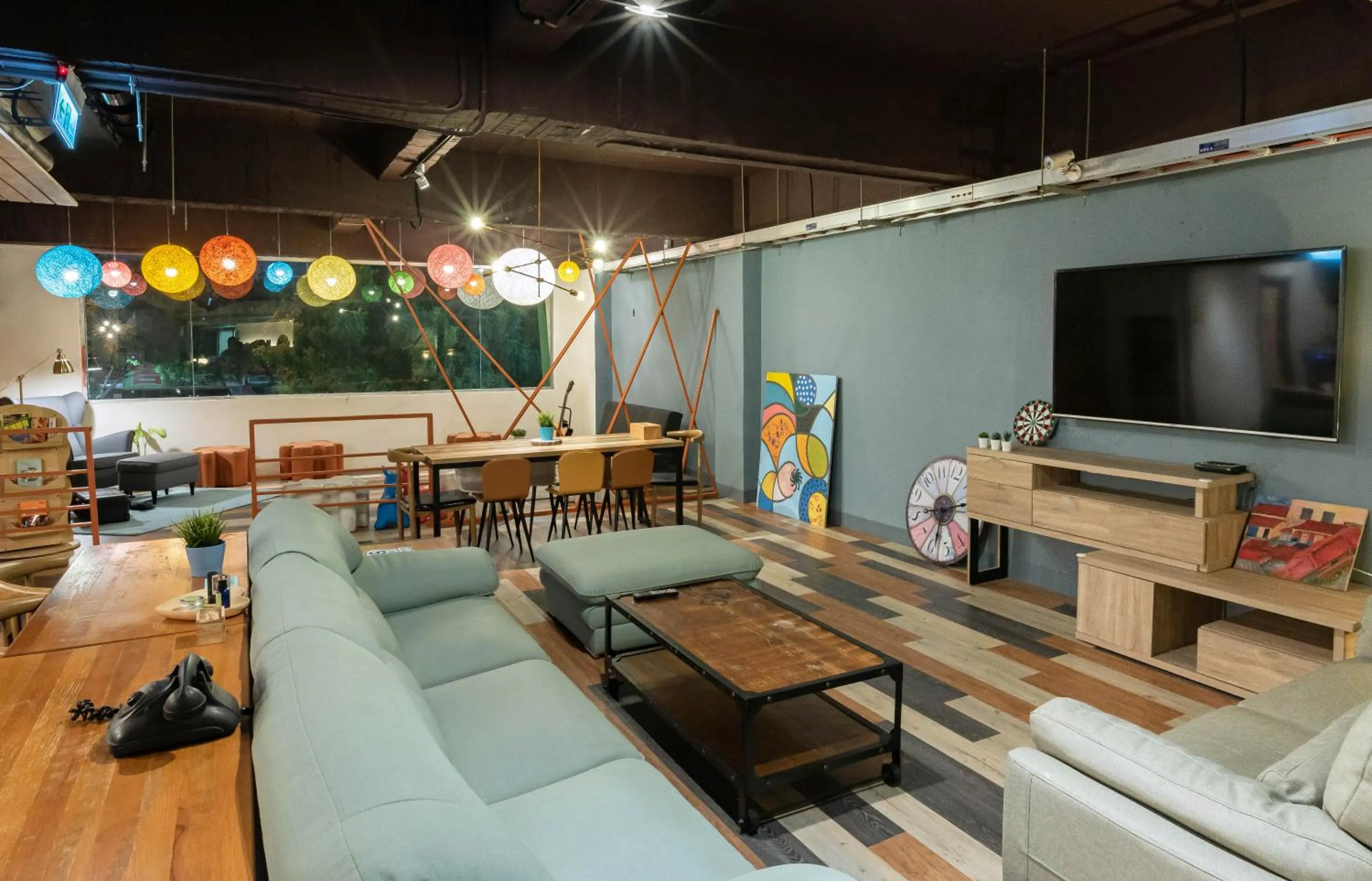 Living room in Uno Backpackers Inn