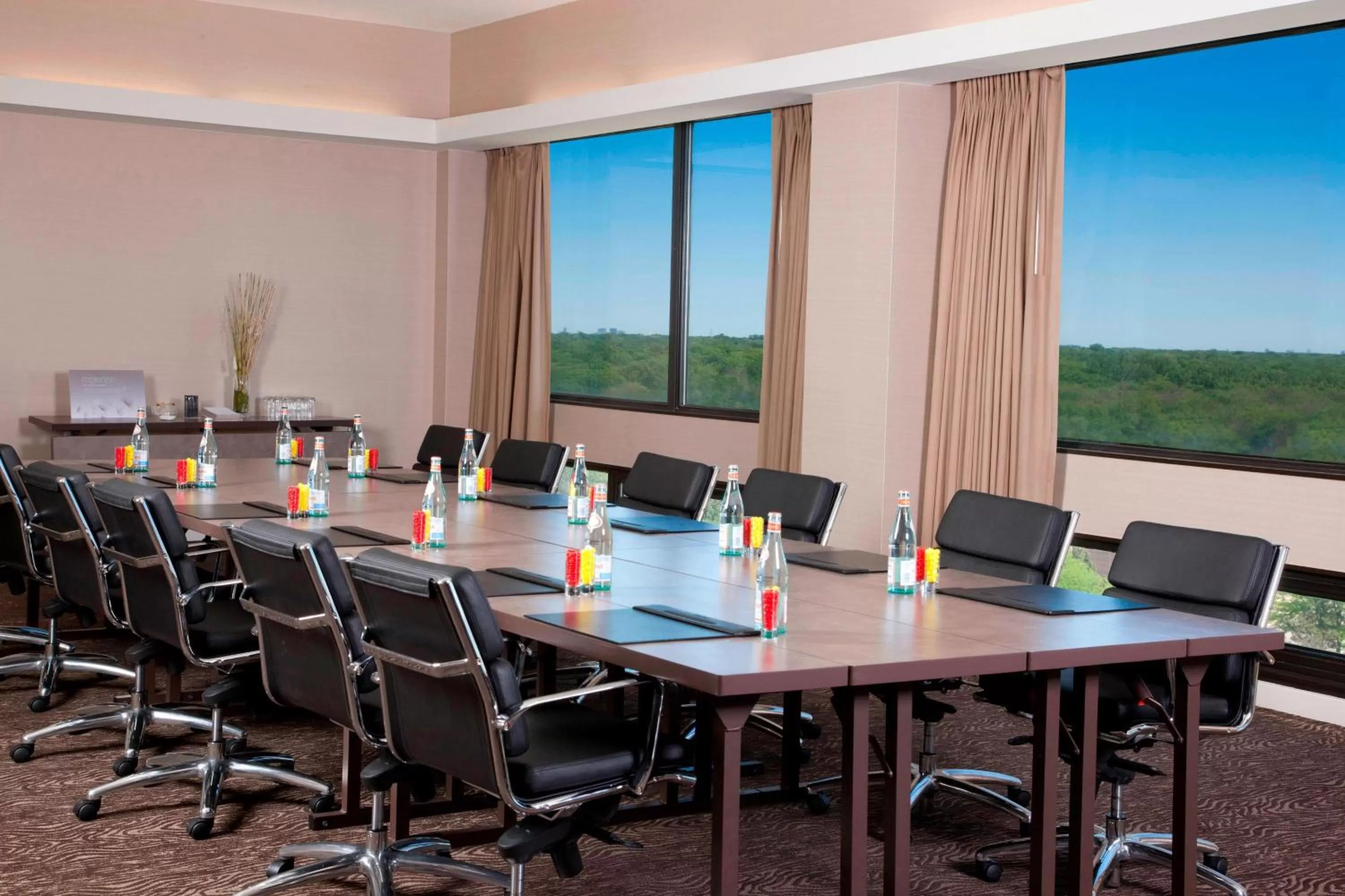 Meeting/conference room in The Westin O'Hare