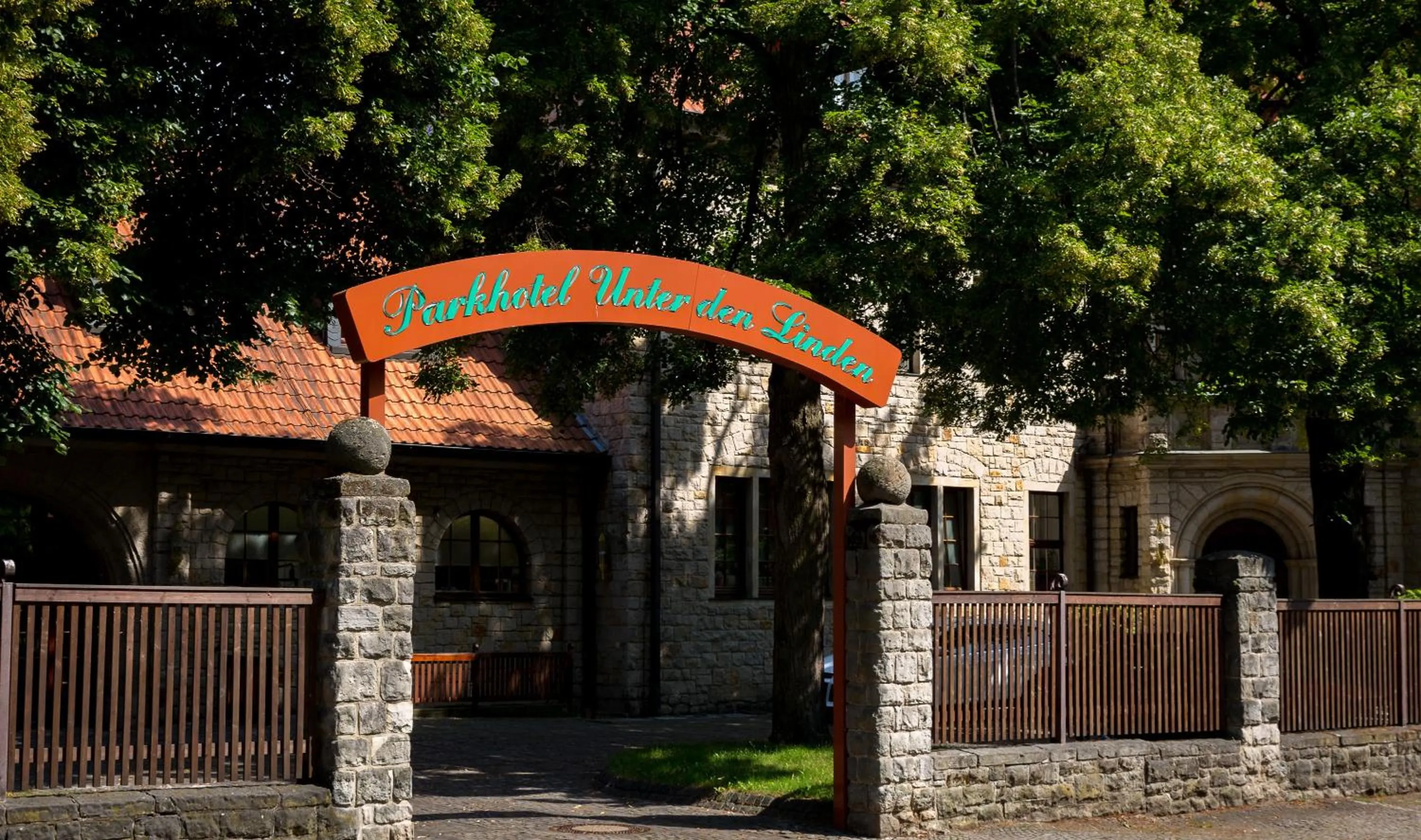 Property building in Parkhotel Unter den Linden