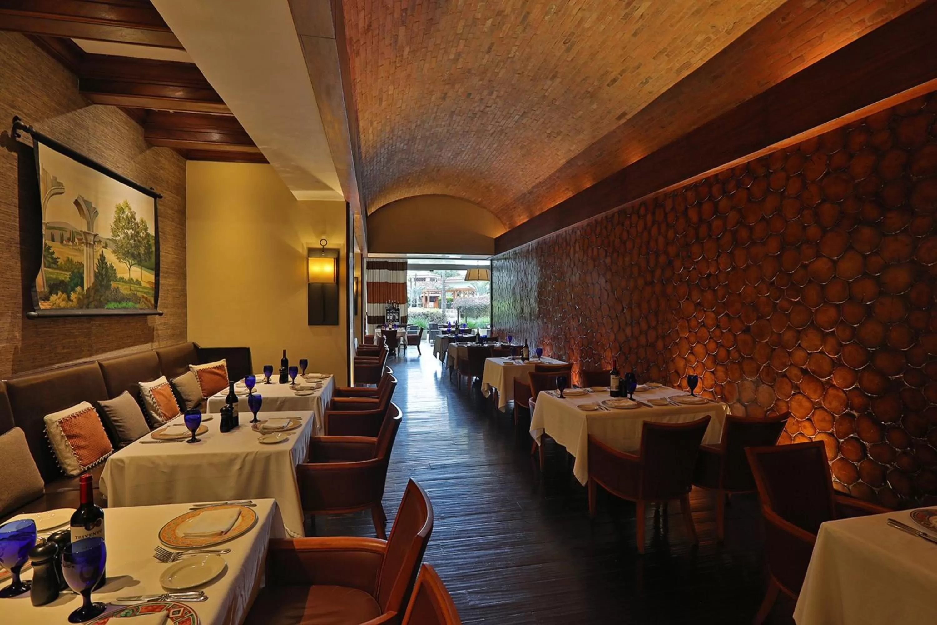 Restaurant/places to eat in InterContinental Costa Rica at Multiplaza Mall by IHG