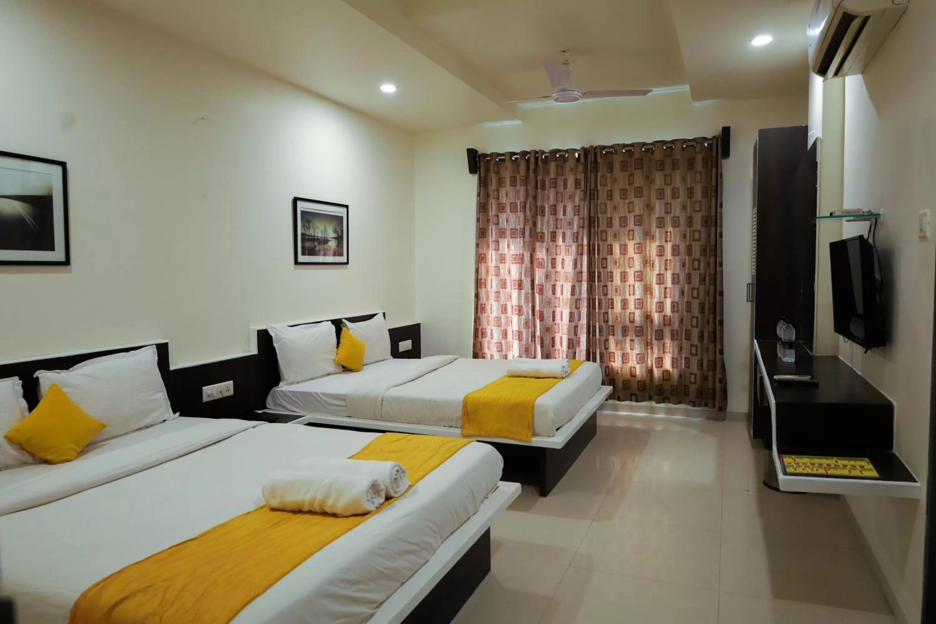 Bed in Hotel Sai Bansi