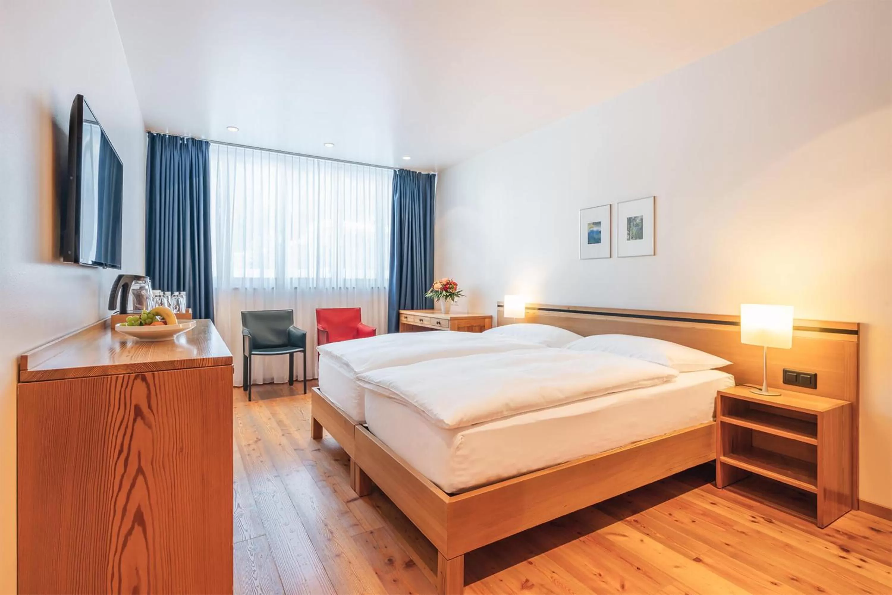 Photo of the whole room, Bed in Hotel Laudinella