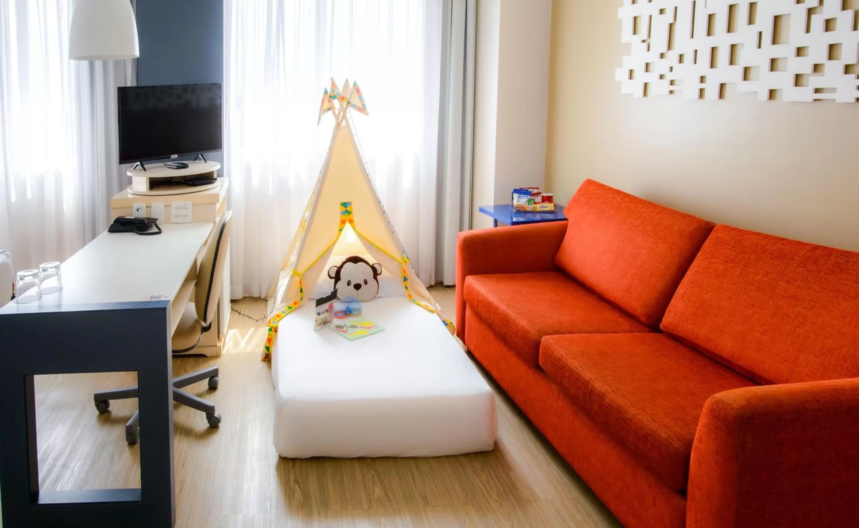 Photo of the whole room in Comfort Suites Alphaville