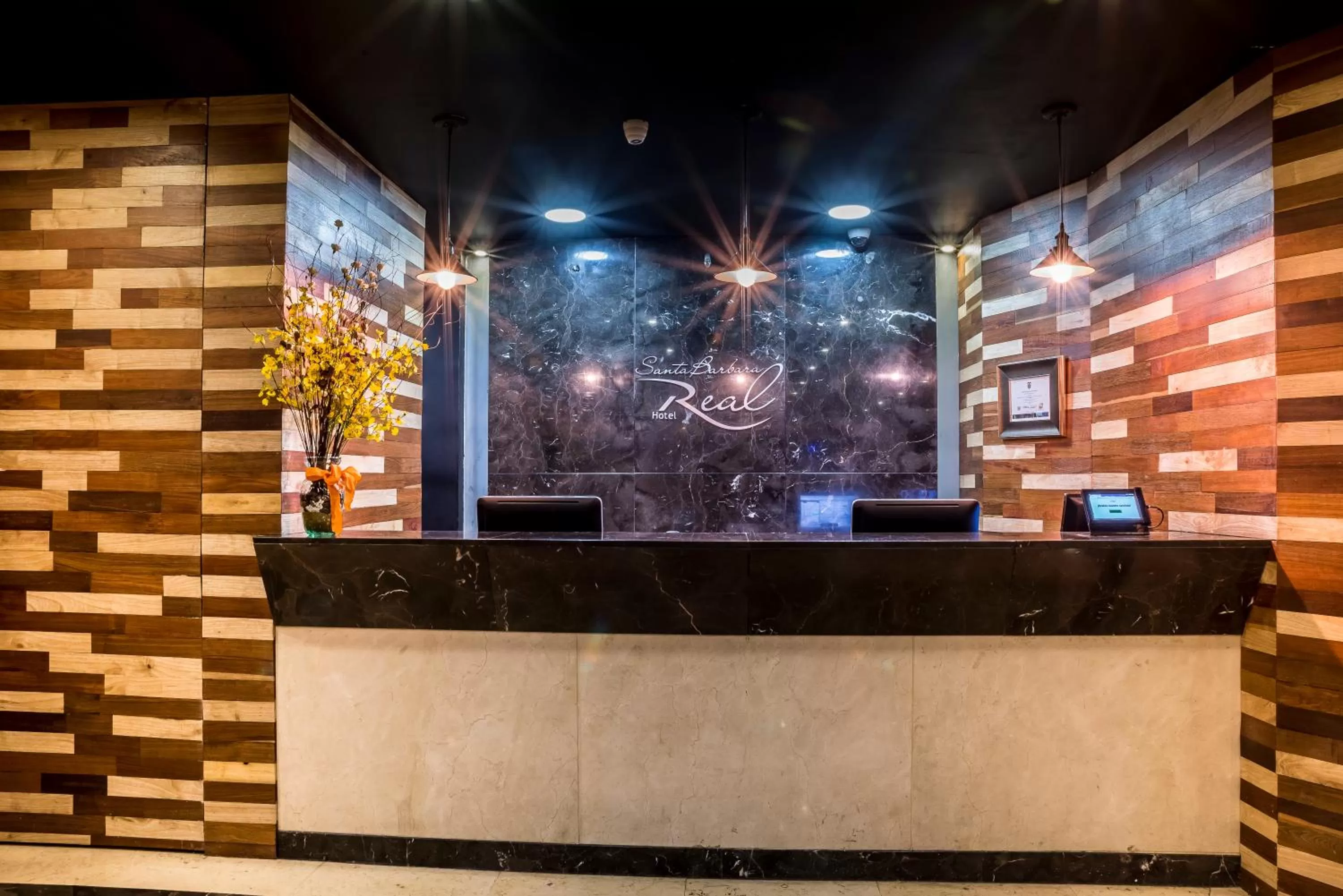 Lobby or reception in Hotel Santa Barbara Real