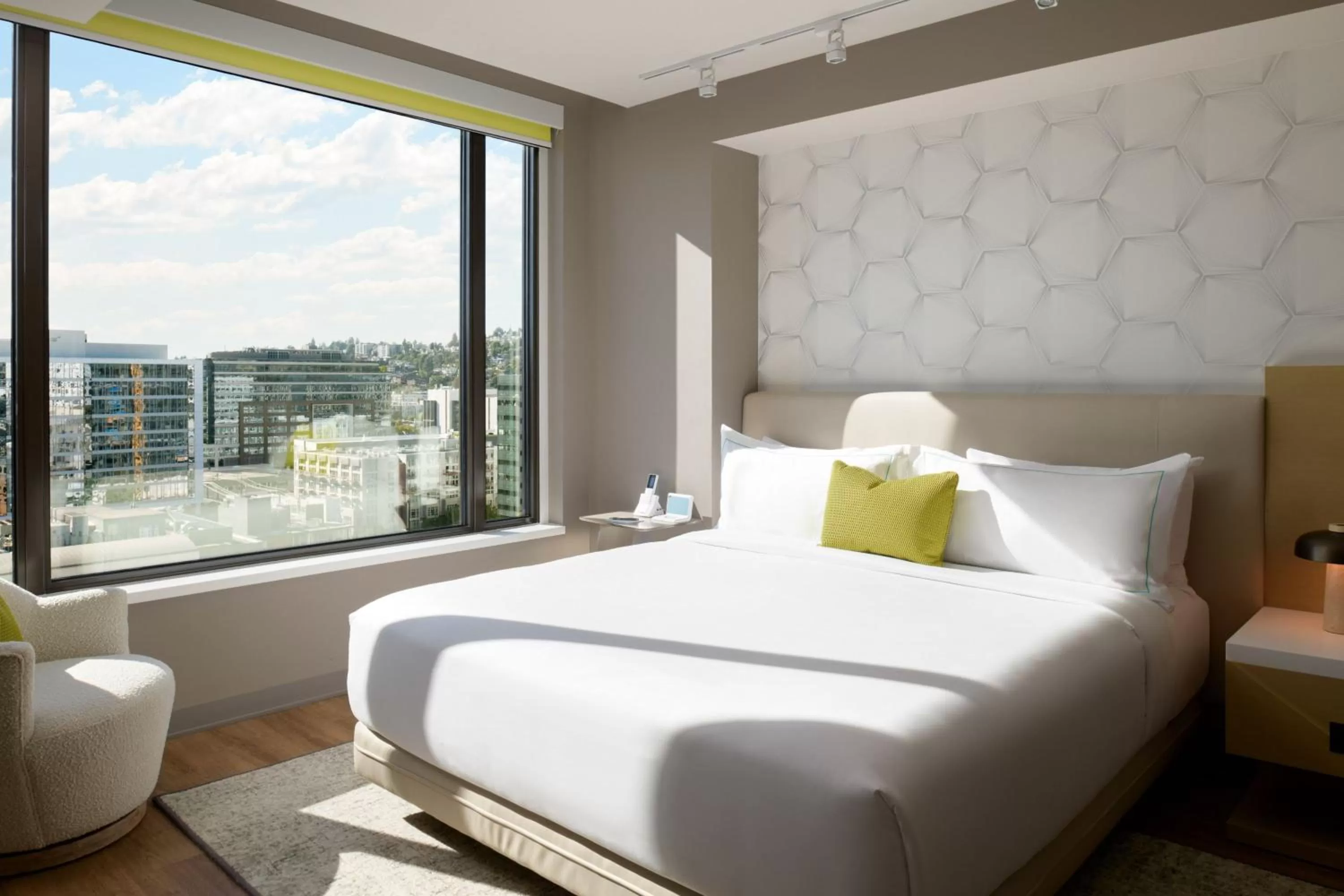 Photo of the whole room, Bed in Astra Hotel, Seattle, a Tribute Portfolio Hotel