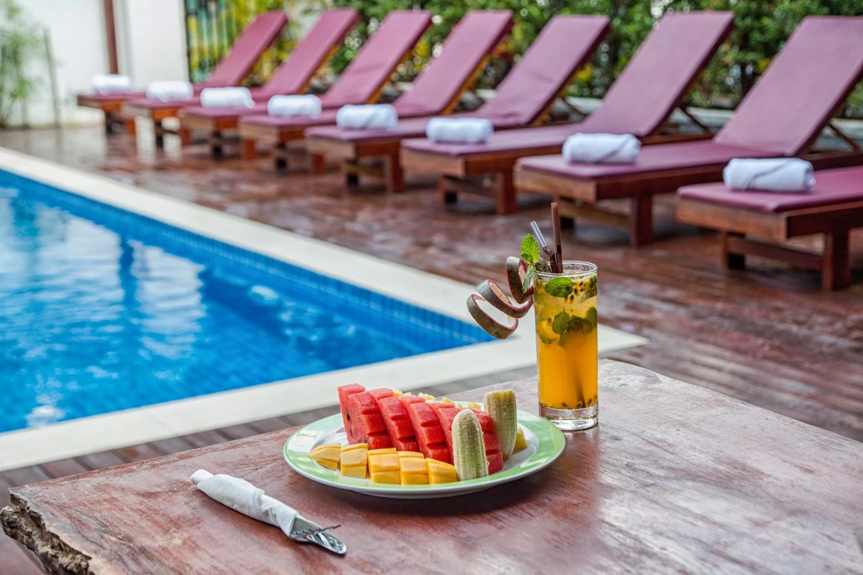 Food and drinks in Poolside Villa