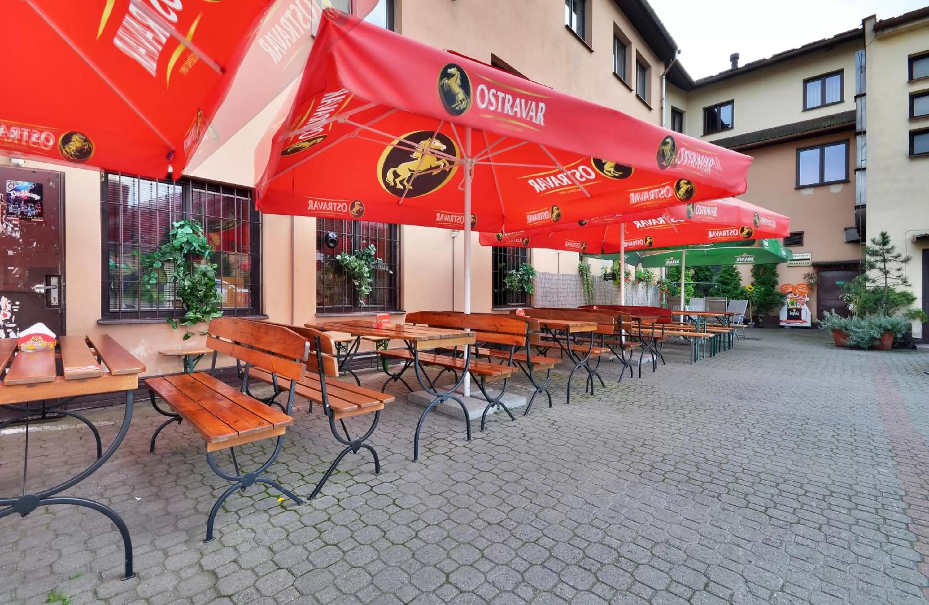 Restaurant/places to eat in Hotel Isora