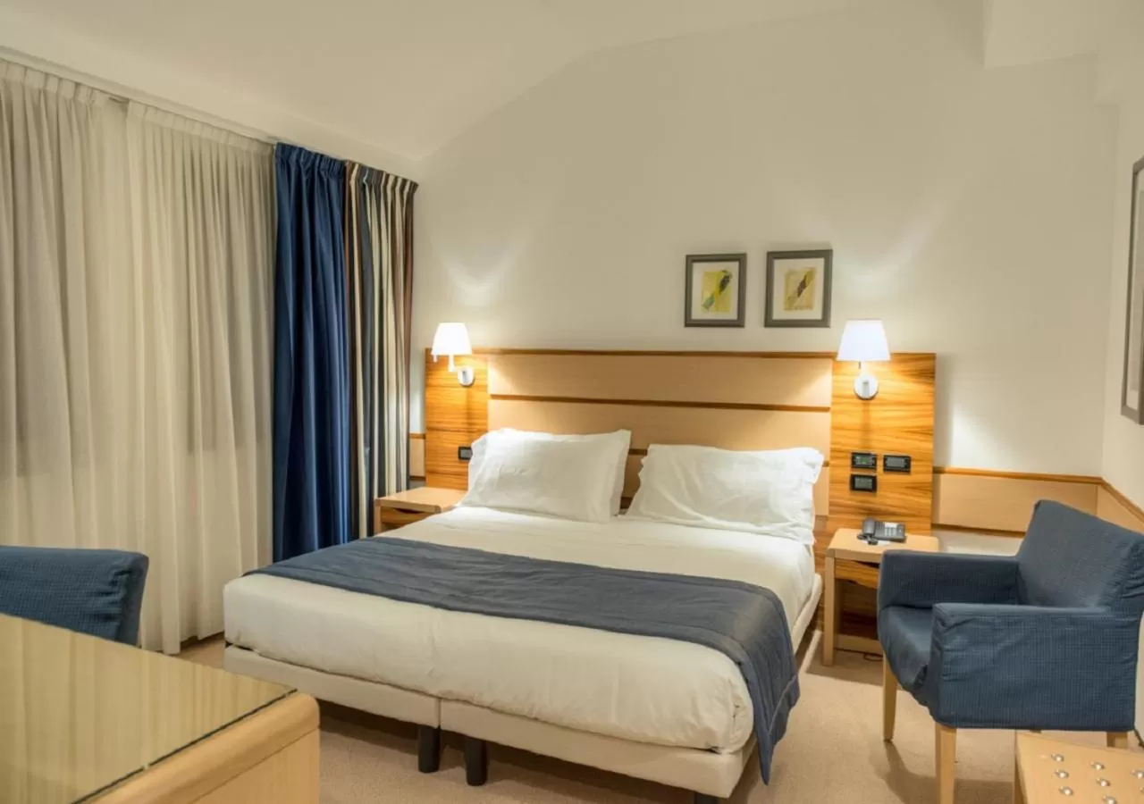 Bed in Cardano Hotel Malpensa