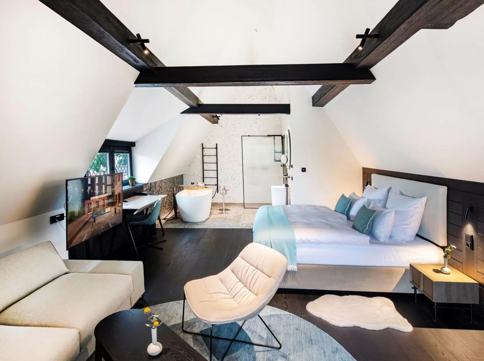 Bathroom, Bed in Hotel 1231