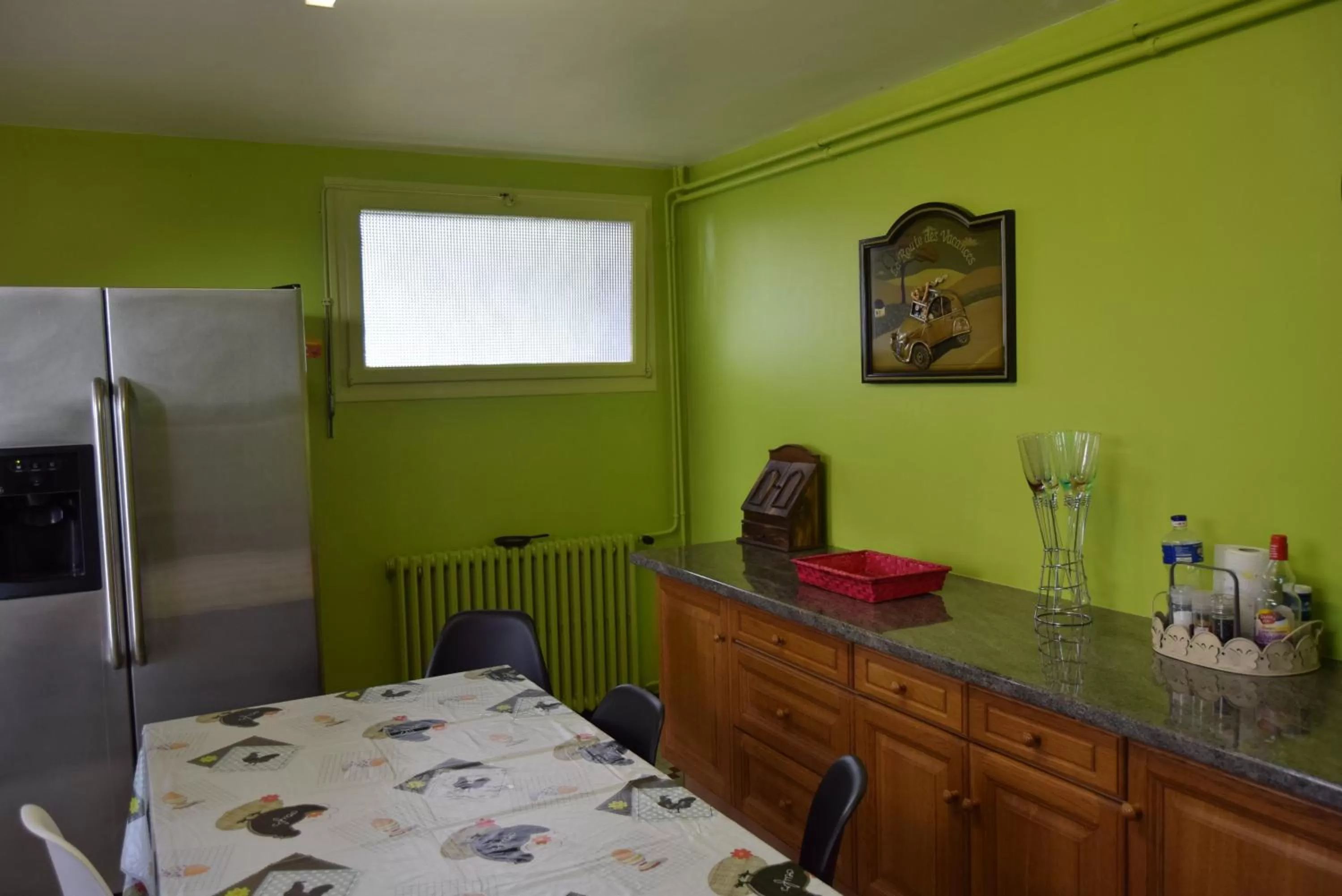 Communal kitchen in Le Nid de l'Ecureuil