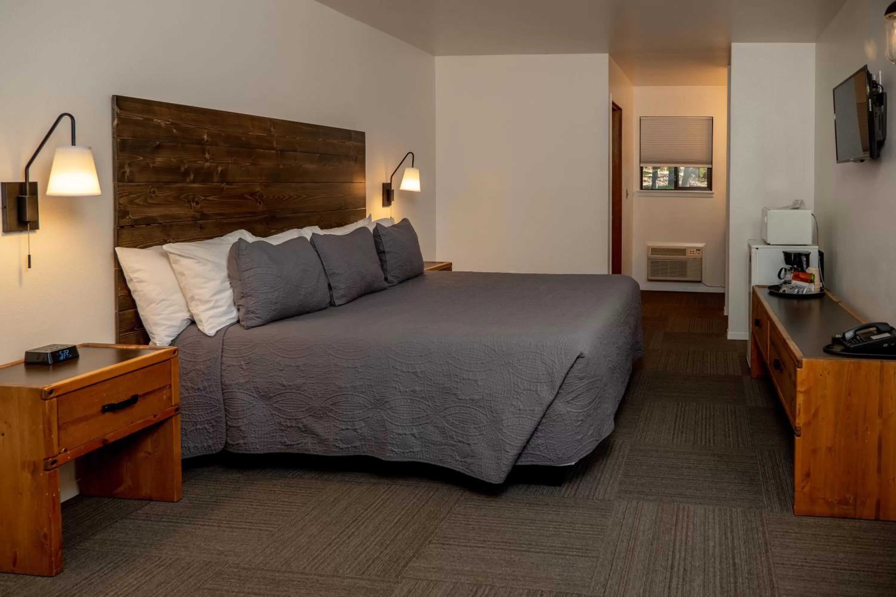 Bed in Eagle Cap Chalets