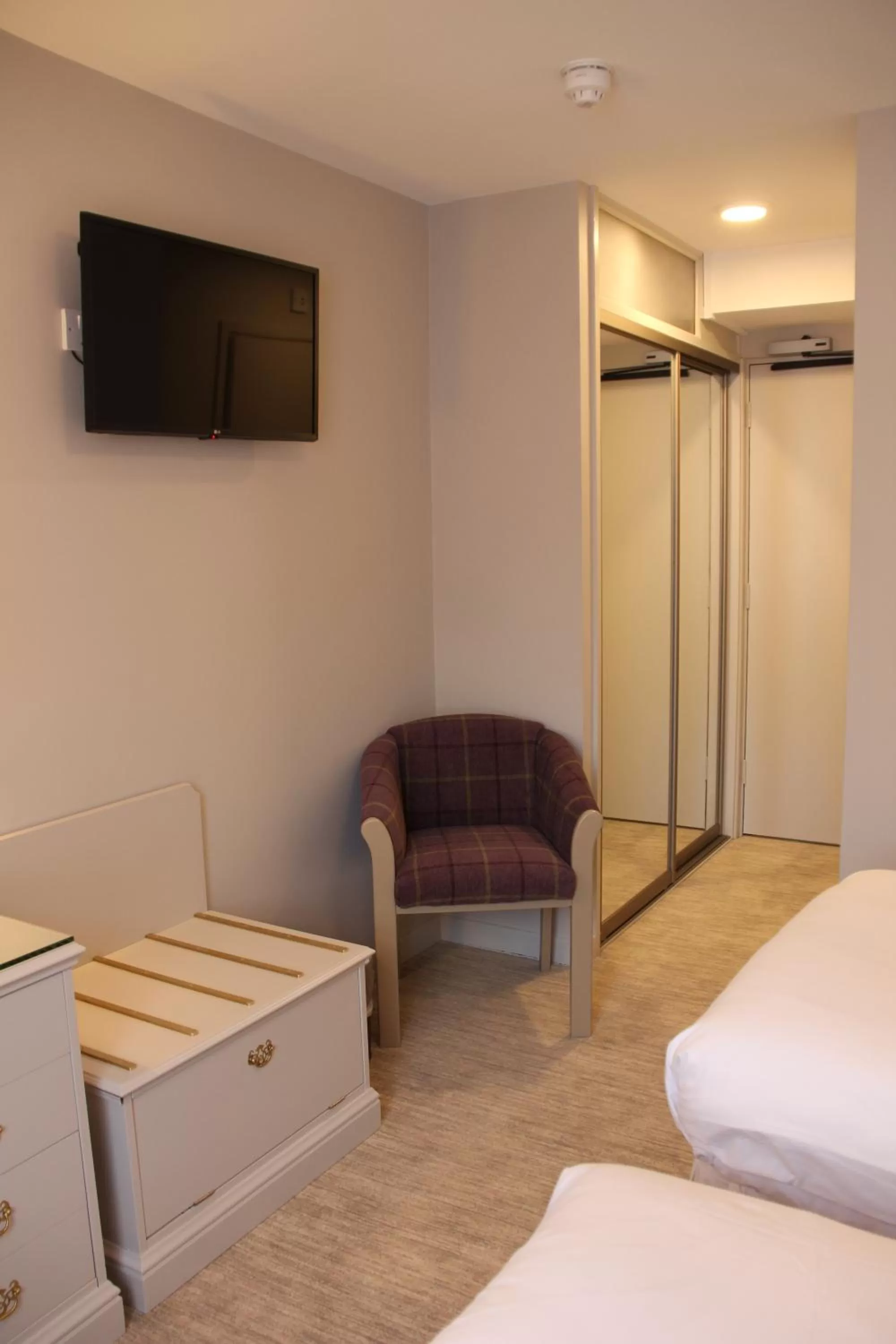 Bedroom, Bed in Centennial Hotel