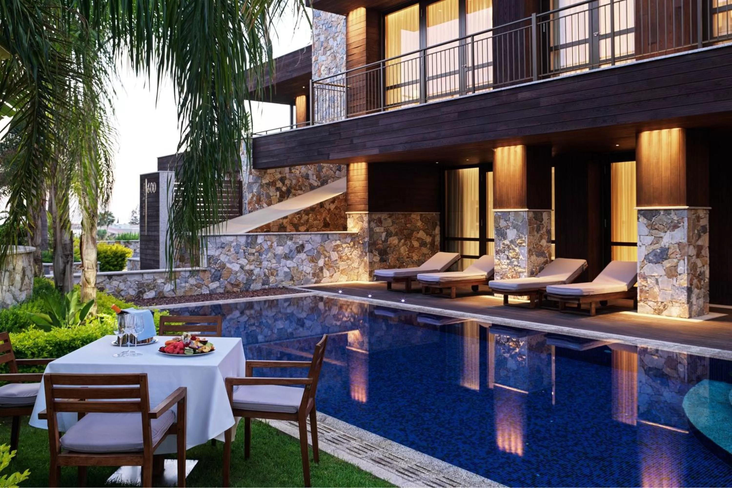 Swimming pool in Parklane, a Luxury Collection Resort & Spa, Limassol