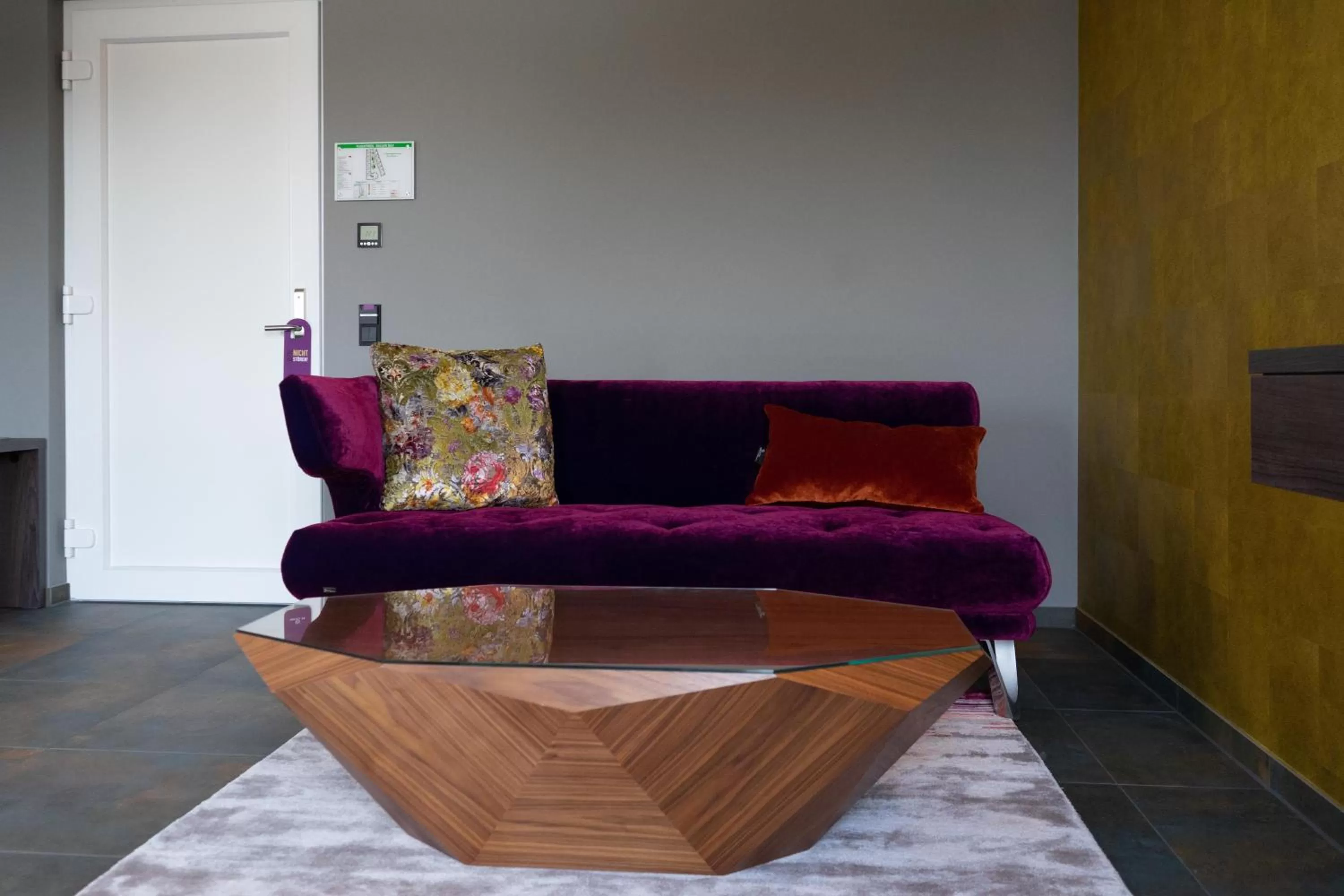 Seating area in Motel24