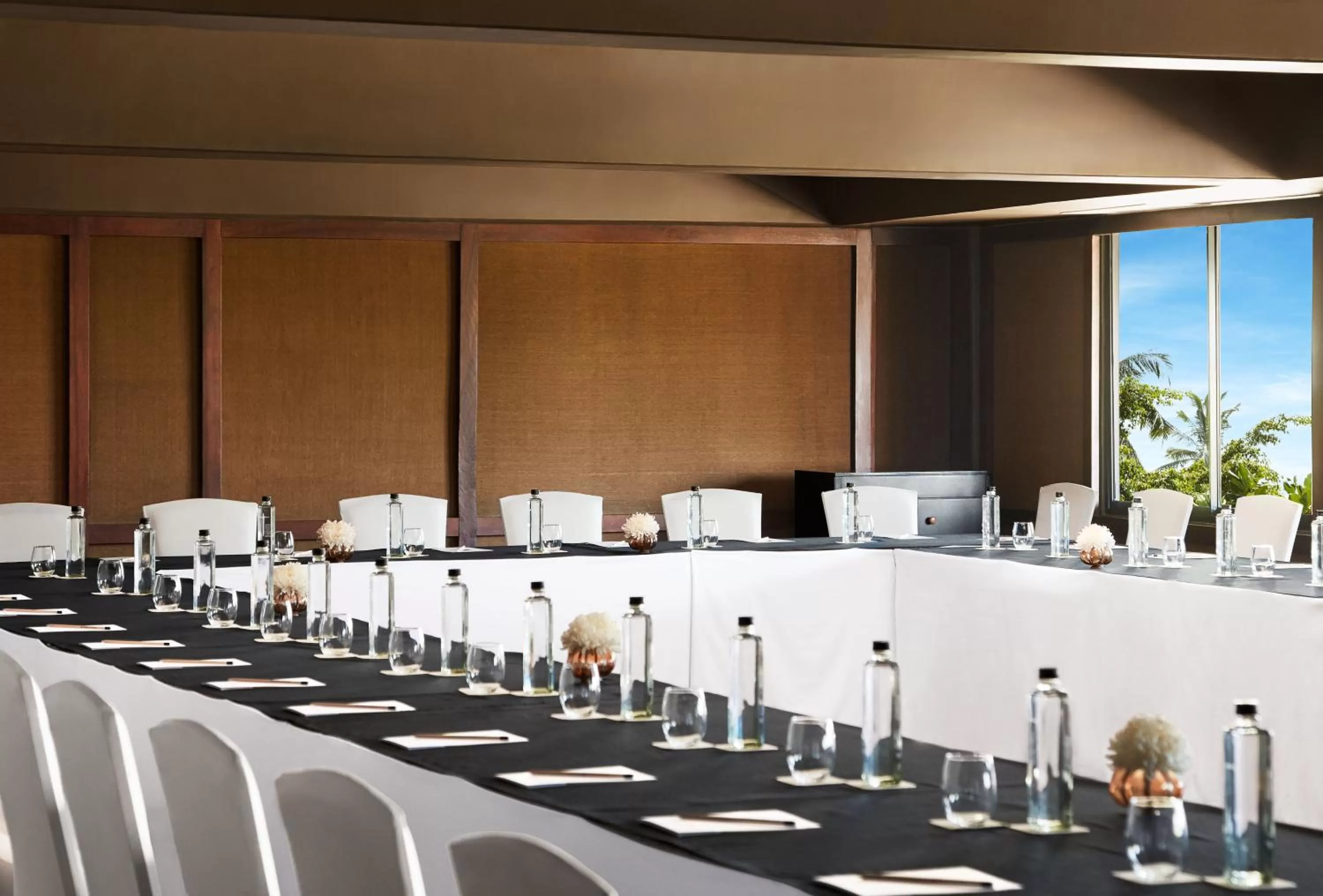 Meeting/conference room in Jetwing Beach