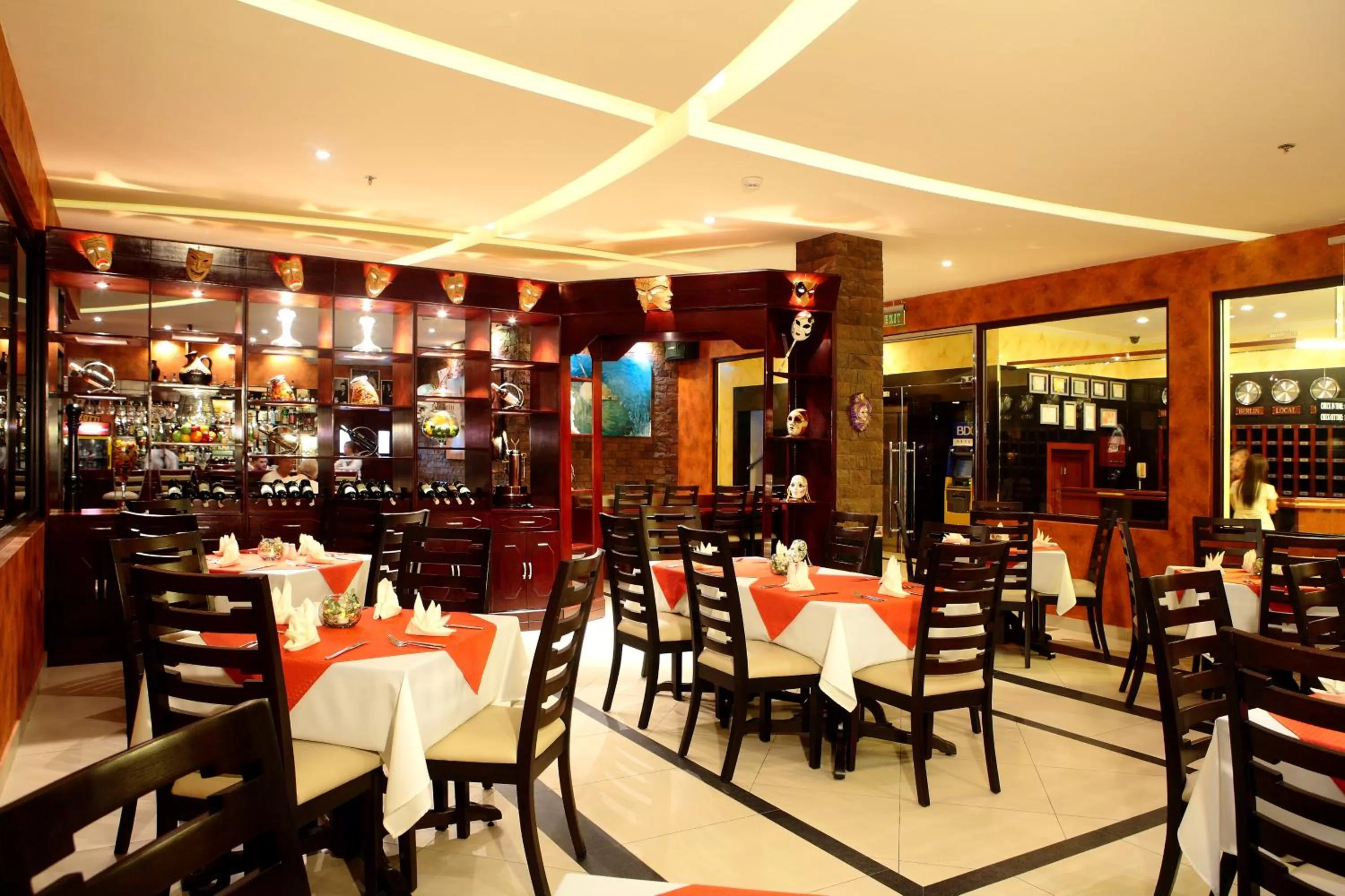 Restaurant/places to eat in Queens Hotel Angeles City