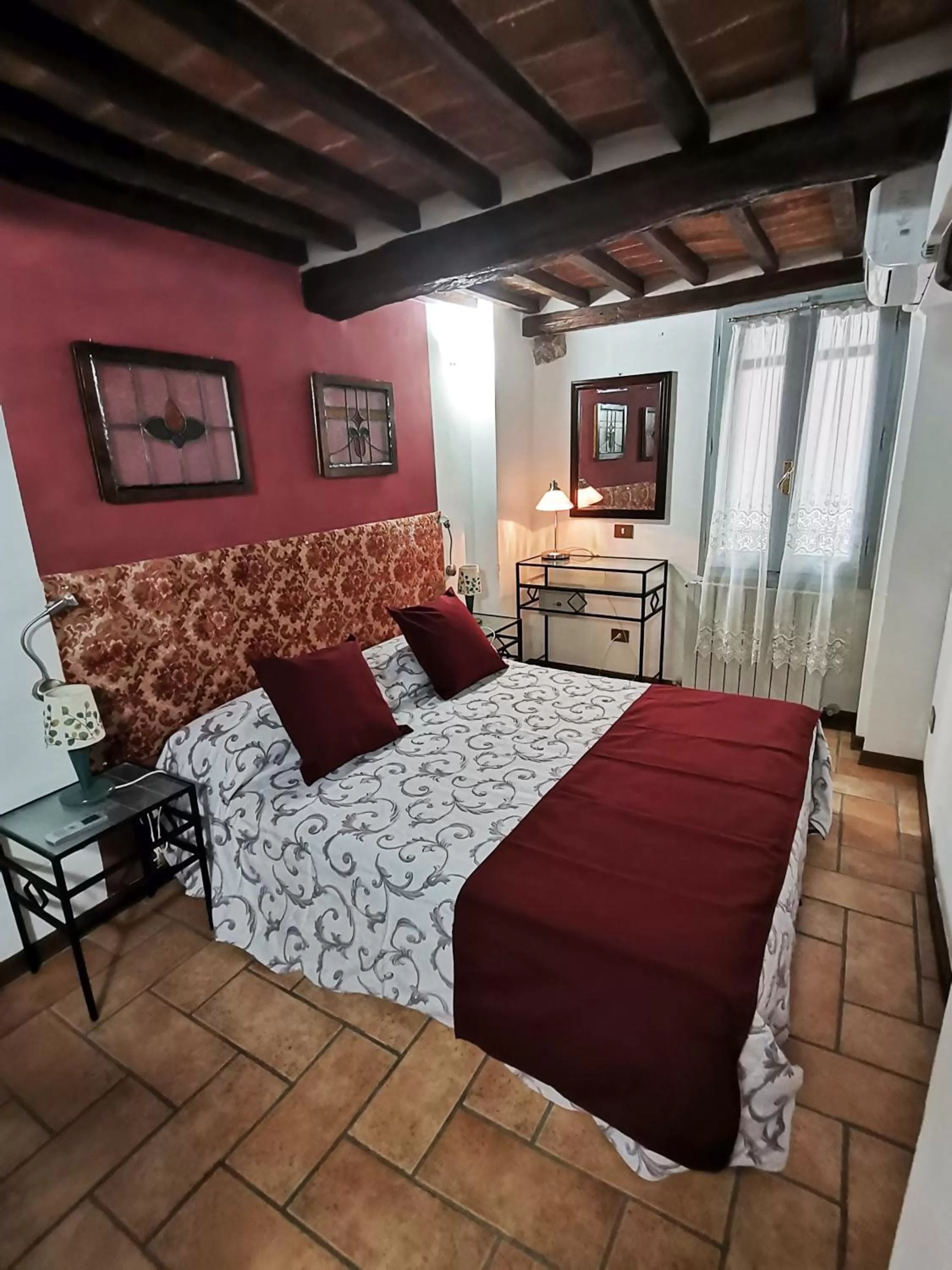 Photo of the whole room, Bed in Il Torrione
