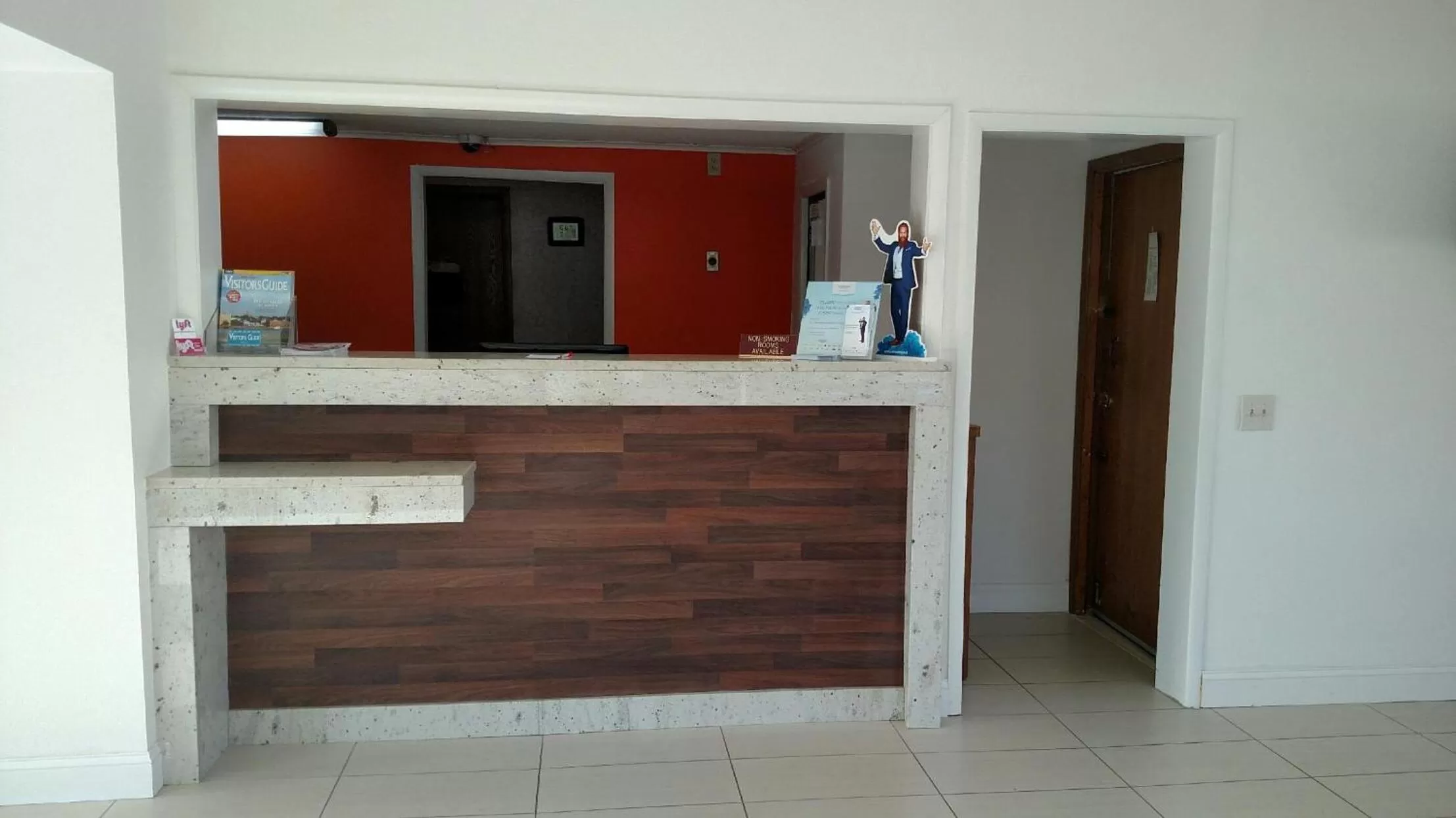 Lobby or reception in Howard Johnson by Wyndham Wilmington