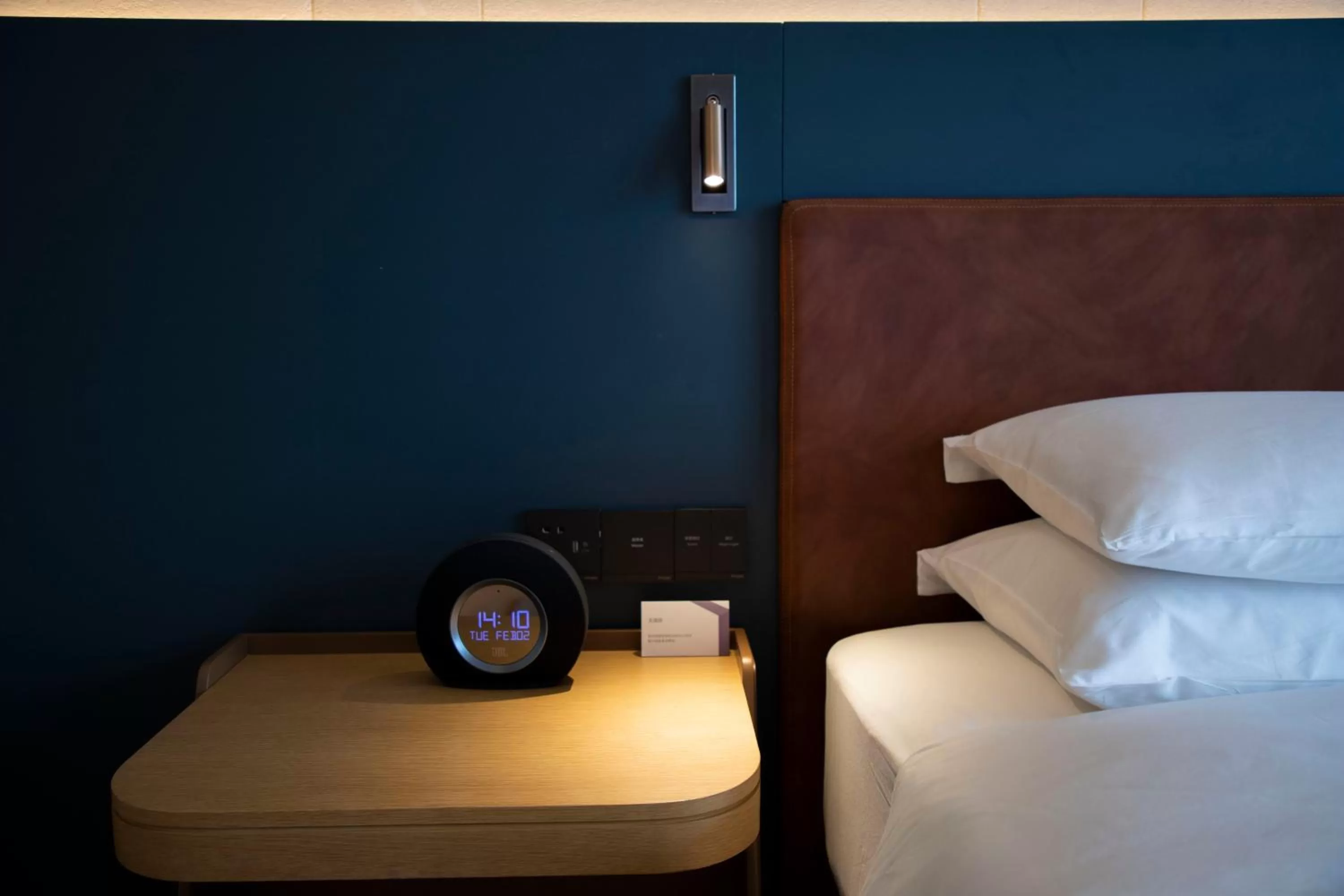 Bed in Hyatt Regency Ningbo Hangzhou Bay