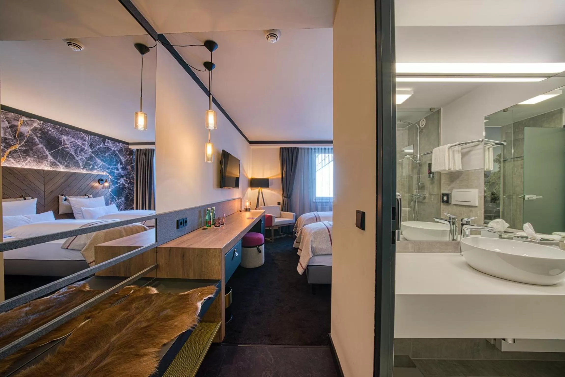 Photo of the whole room in FourSide Hotel Salzburg Messe, Trademark Collection by Wyndham