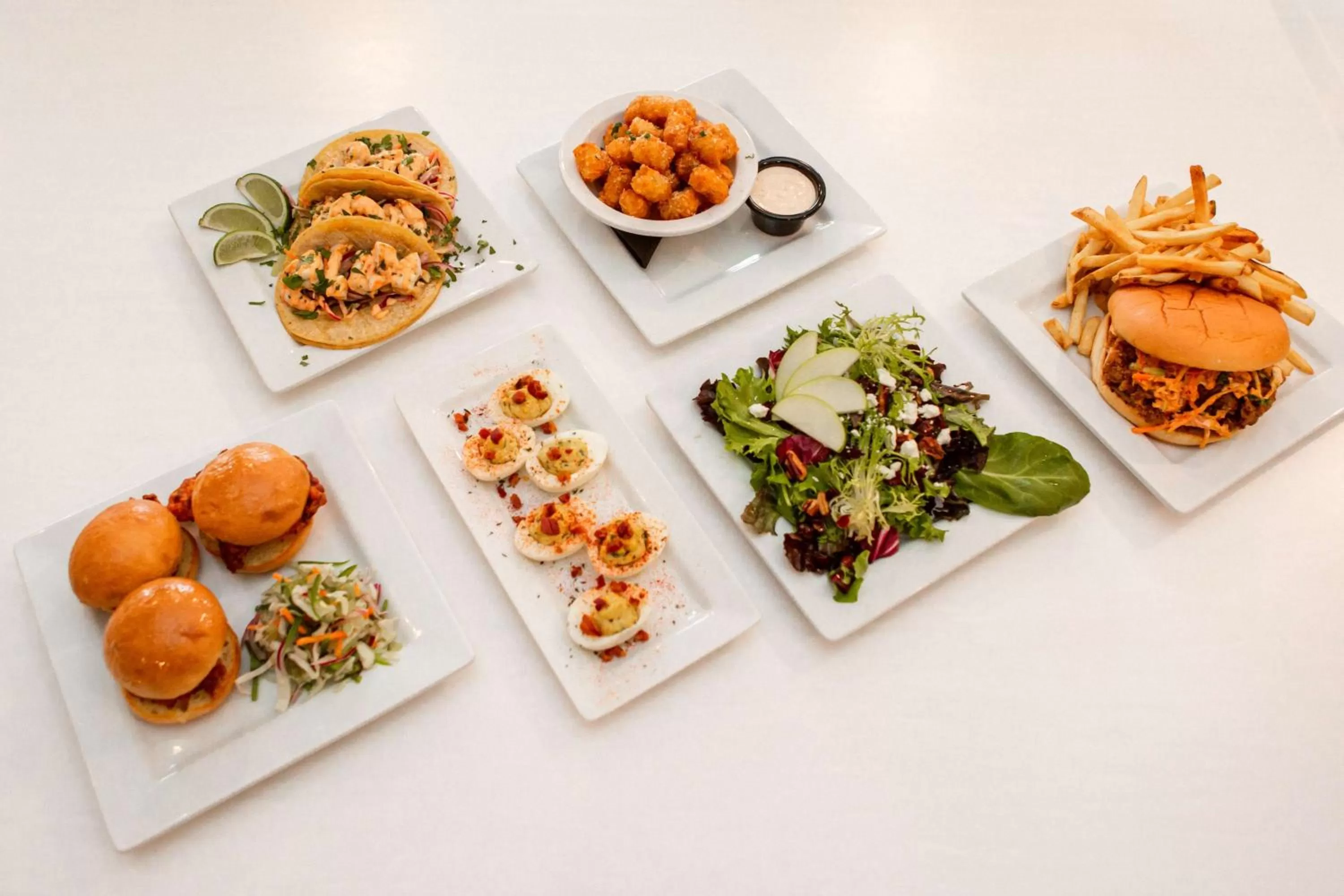 Restaurant/places to eat in The Sire Hotel Lexington, Tapestry Collection by Hilton