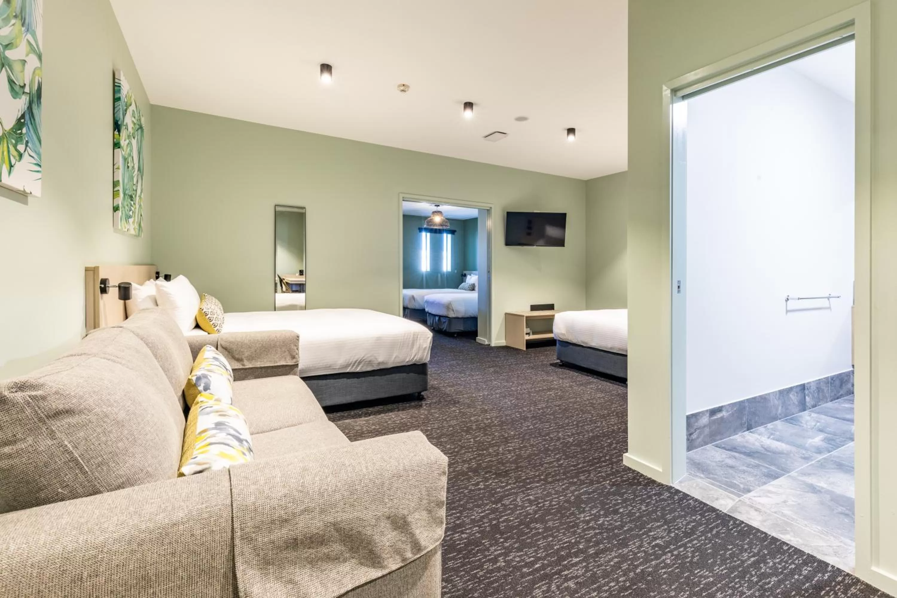 Photo of the whole room, Bed in Nightcap at Commercial Hotel