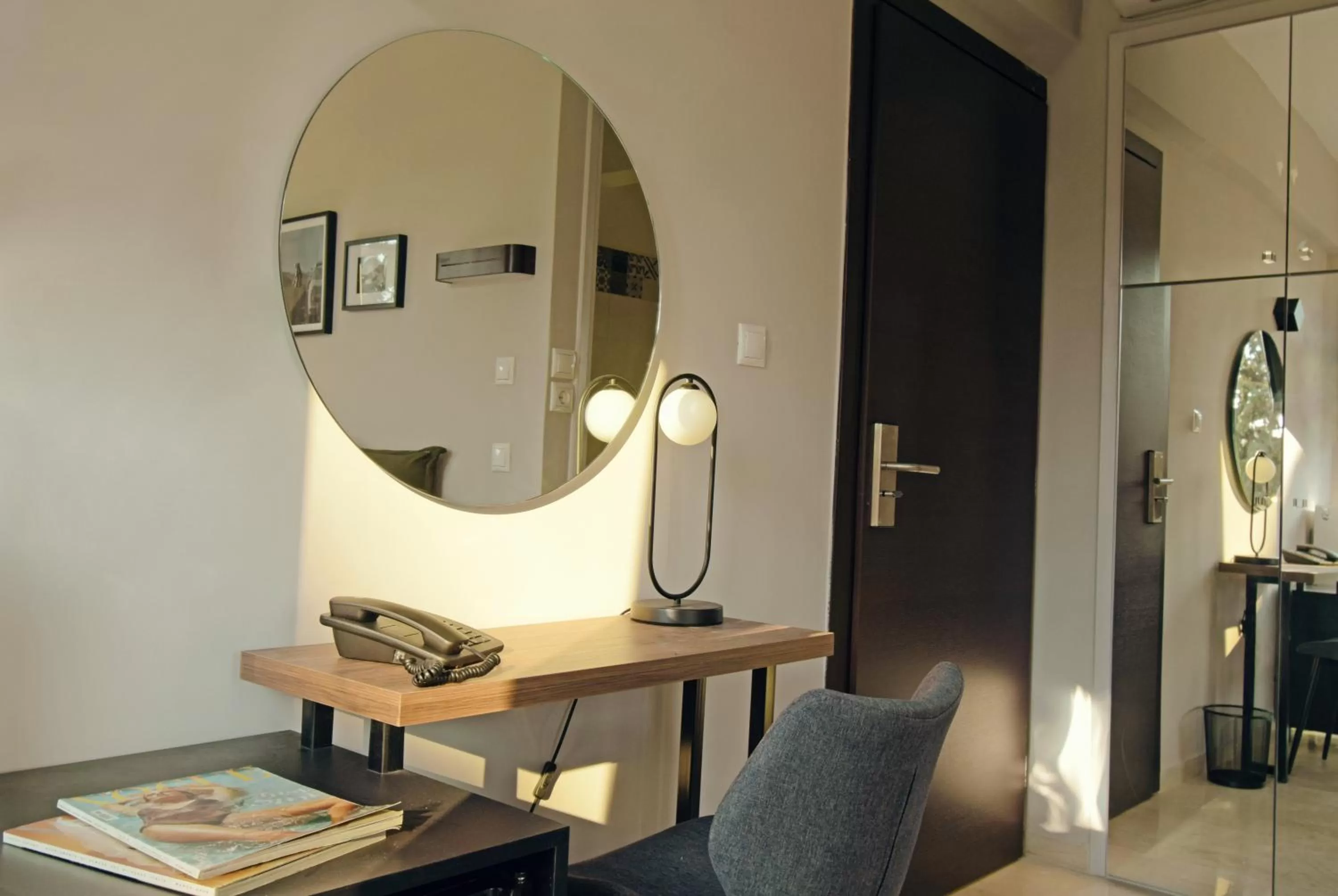 Seating area in Athens Iris Hotel