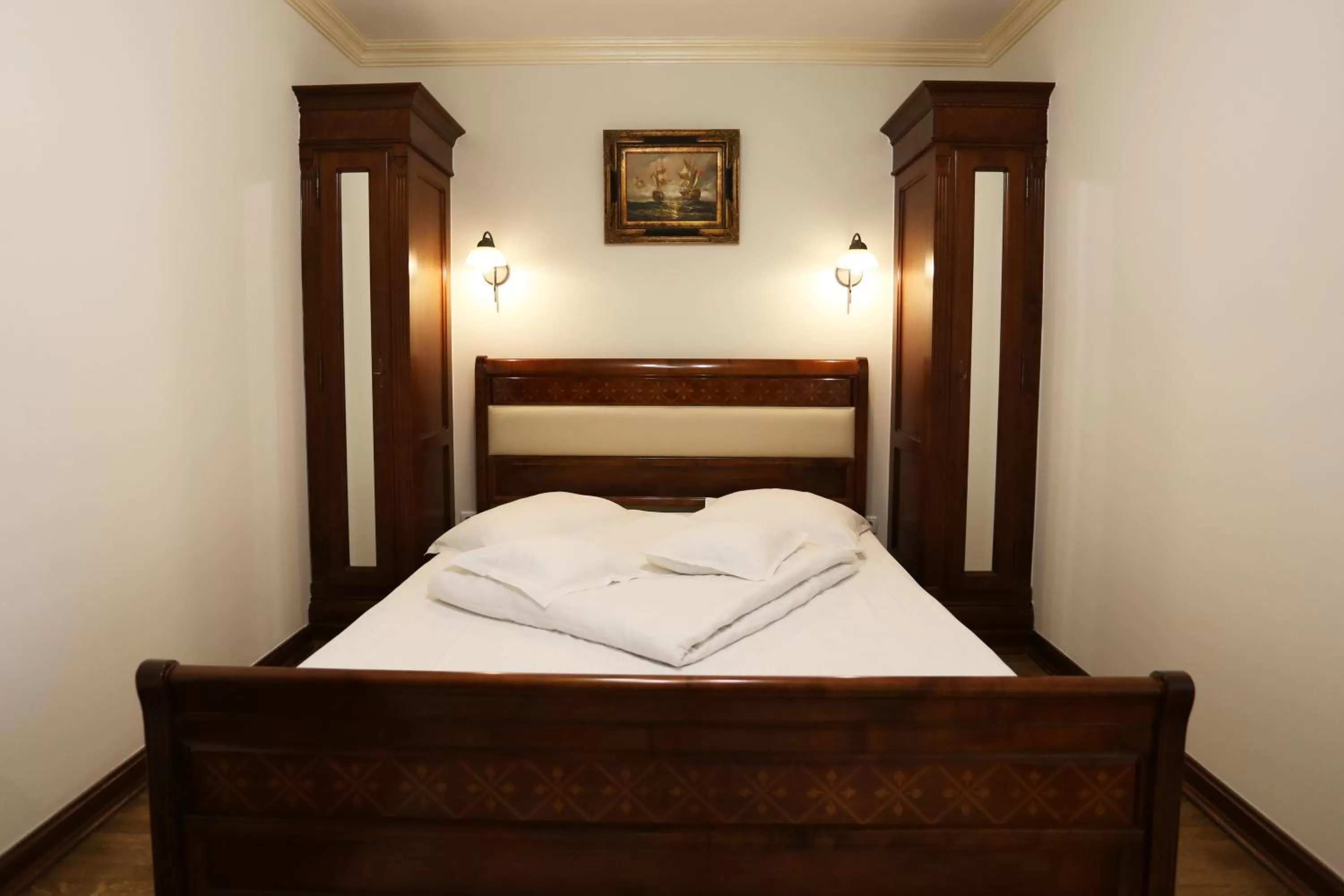 Bed in Pensiunea Trei Pini
