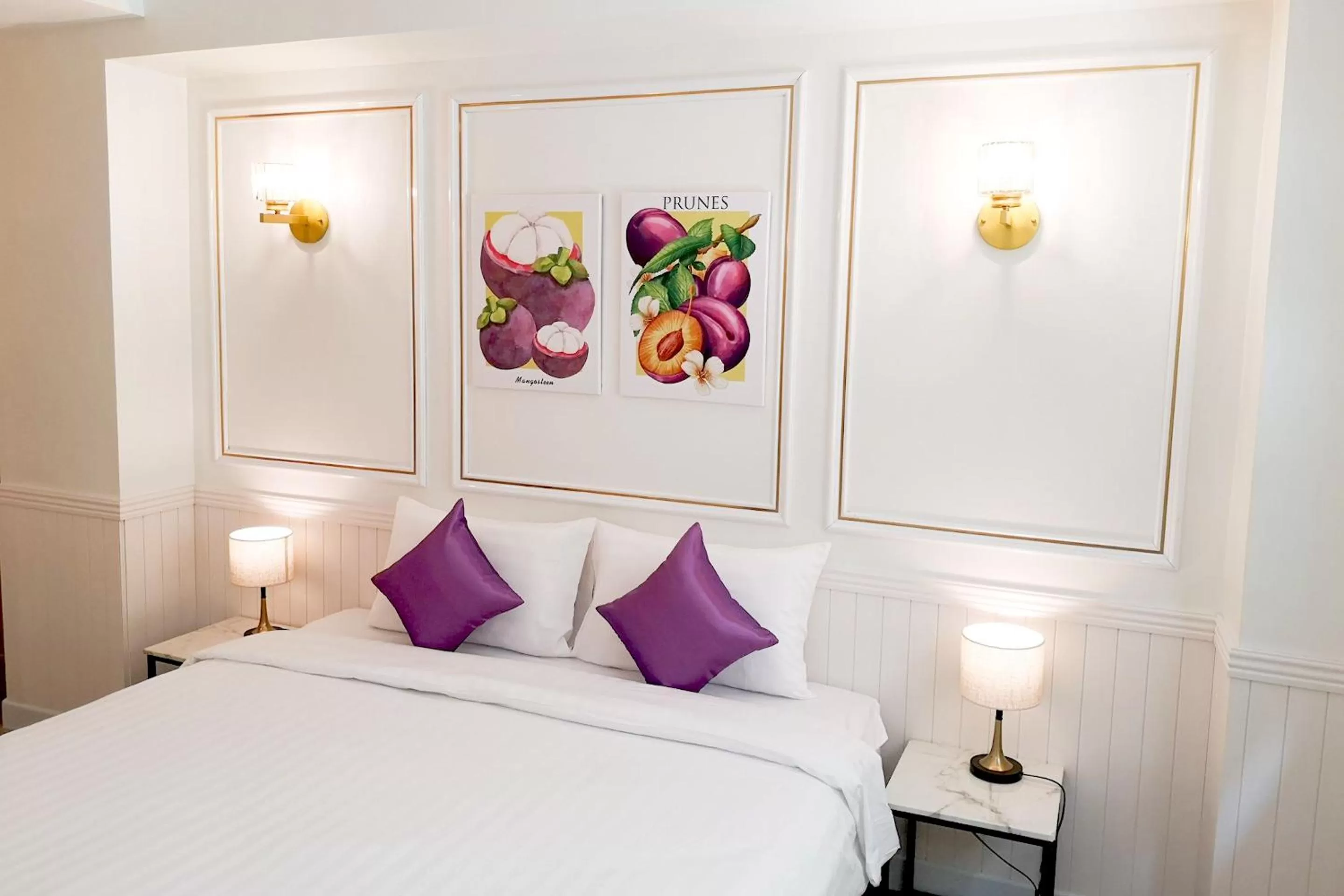 Bed in Rose Apple Hotel