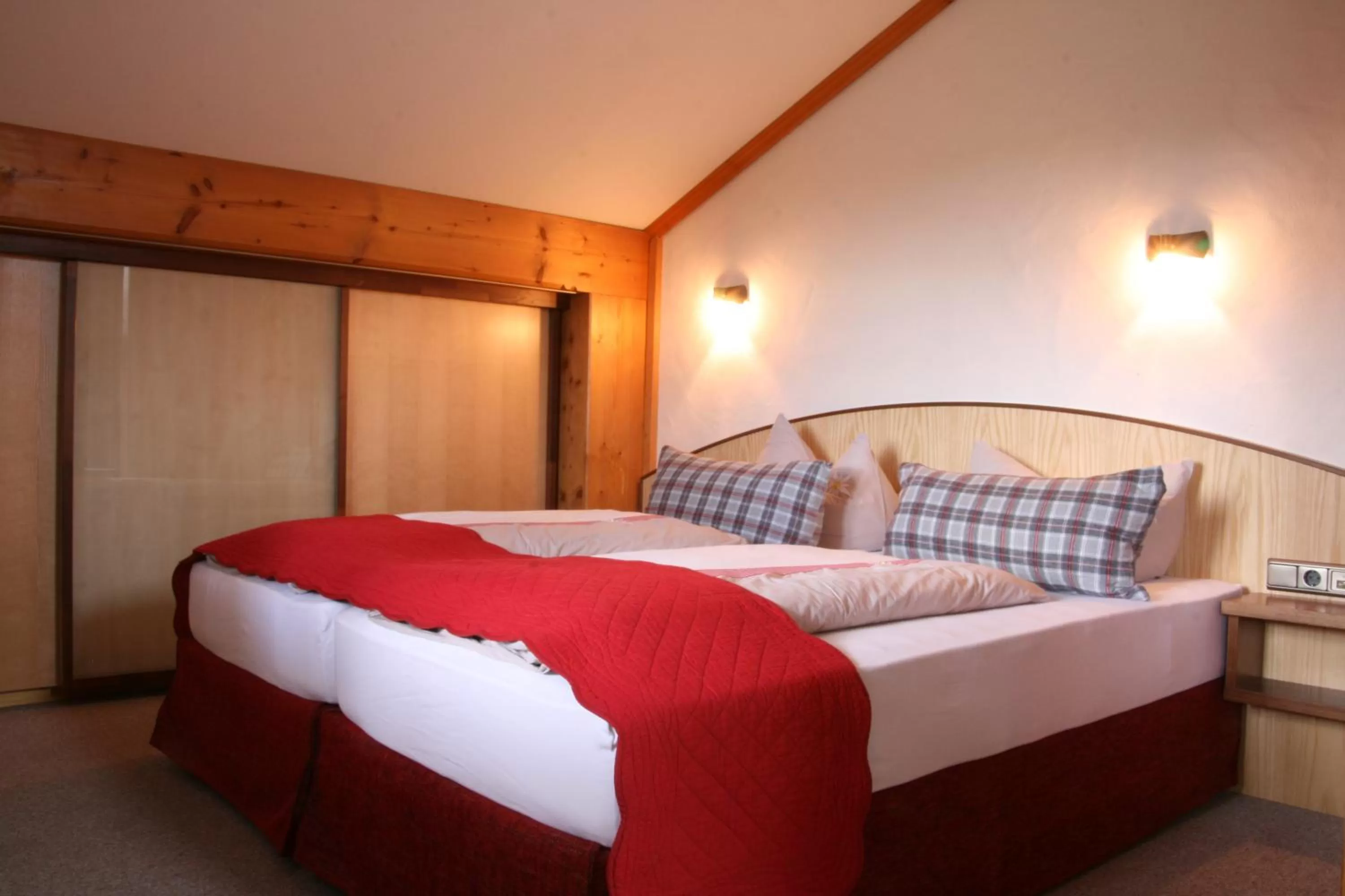 Bed in Landhotel Huberhof