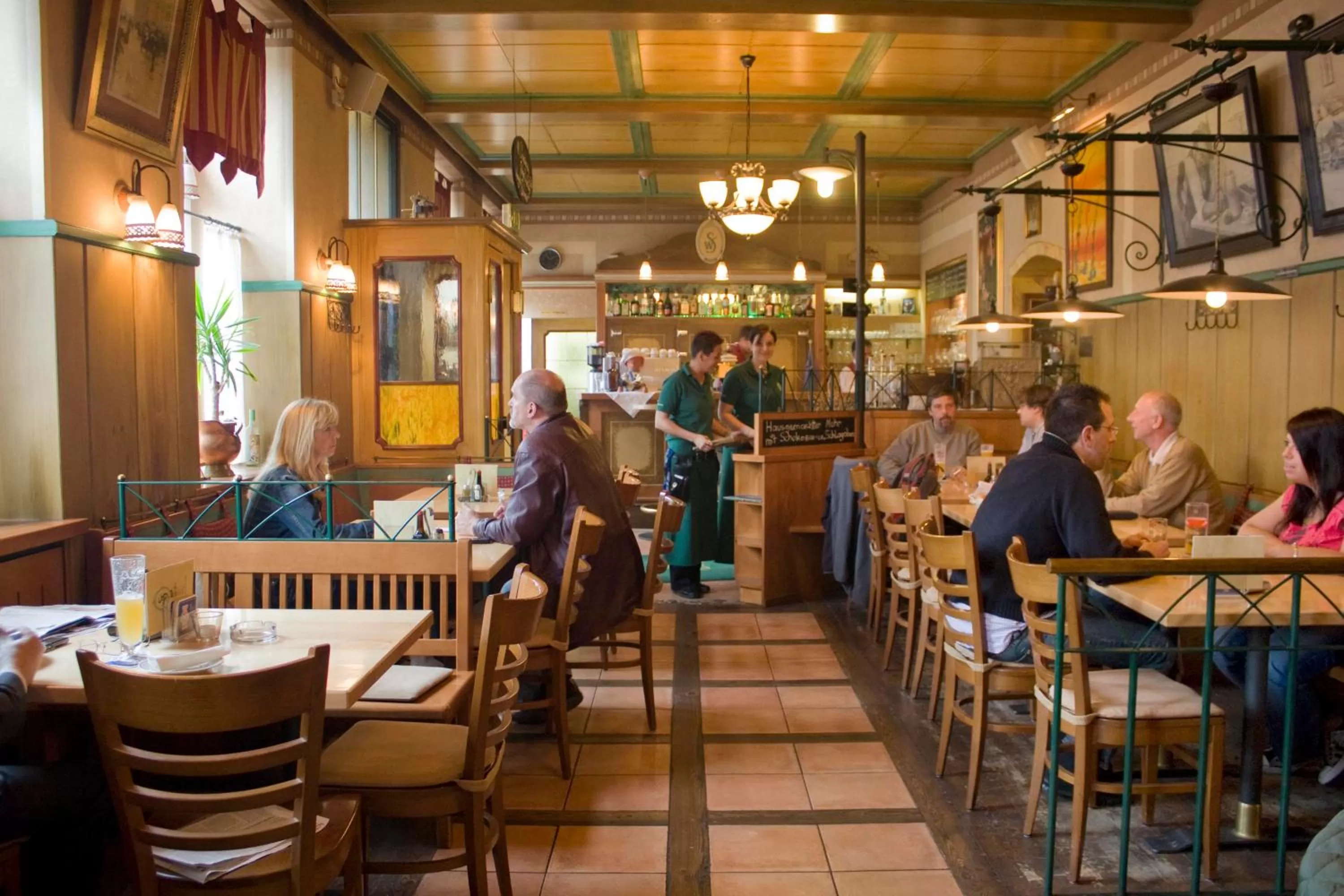 Restaurant/places to eat in Gasthof Schwabl Wirt