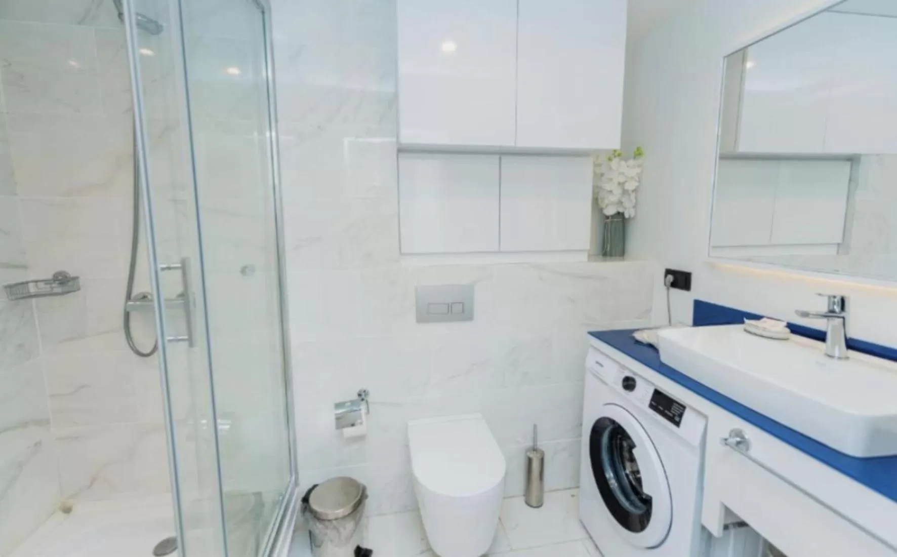 Toilet in Elegance Sea View Aparthotel In Orbi City Batumi