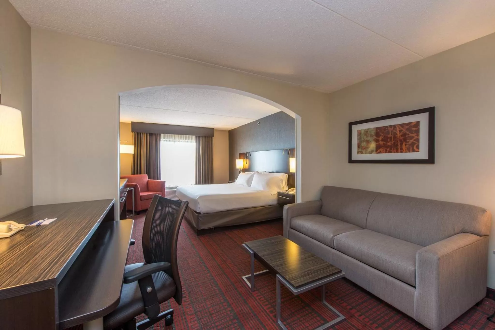 Photo of the whole room, Bed in Holiday Inn Express Hotel & Suites Auburn by IHG