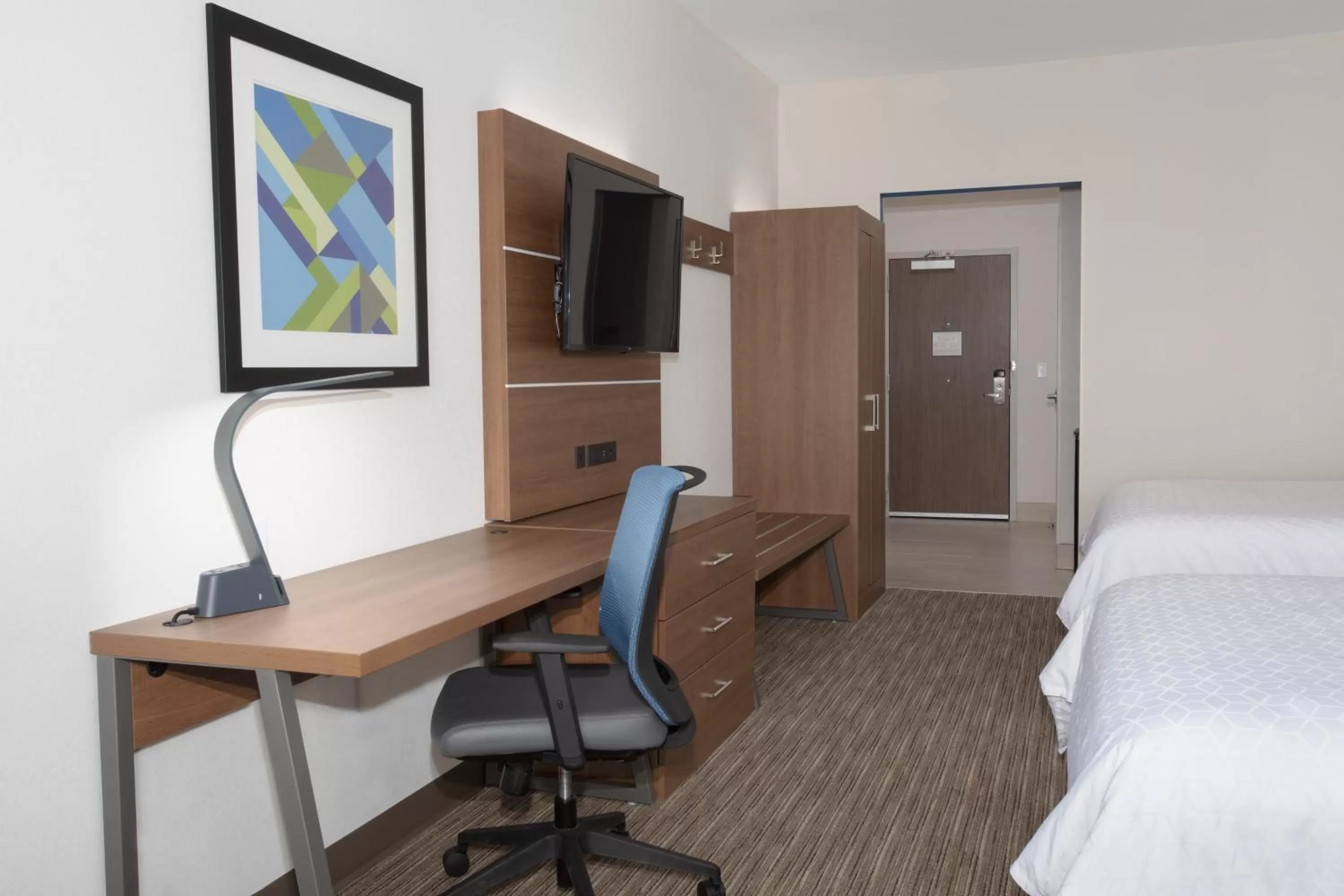 Bedroom, Bed in Holiday Inn Express & Suites - Goodland I-70 by IHG