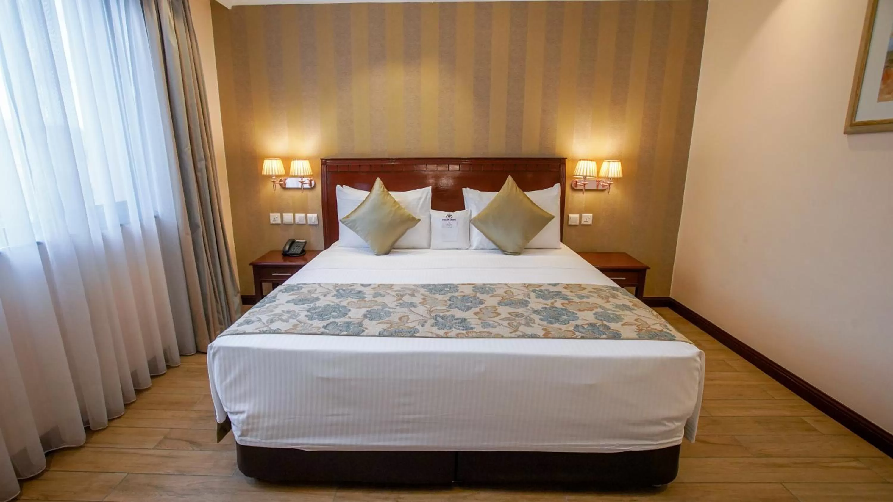 Bed in Sarova Woodlands Hotel and Spa