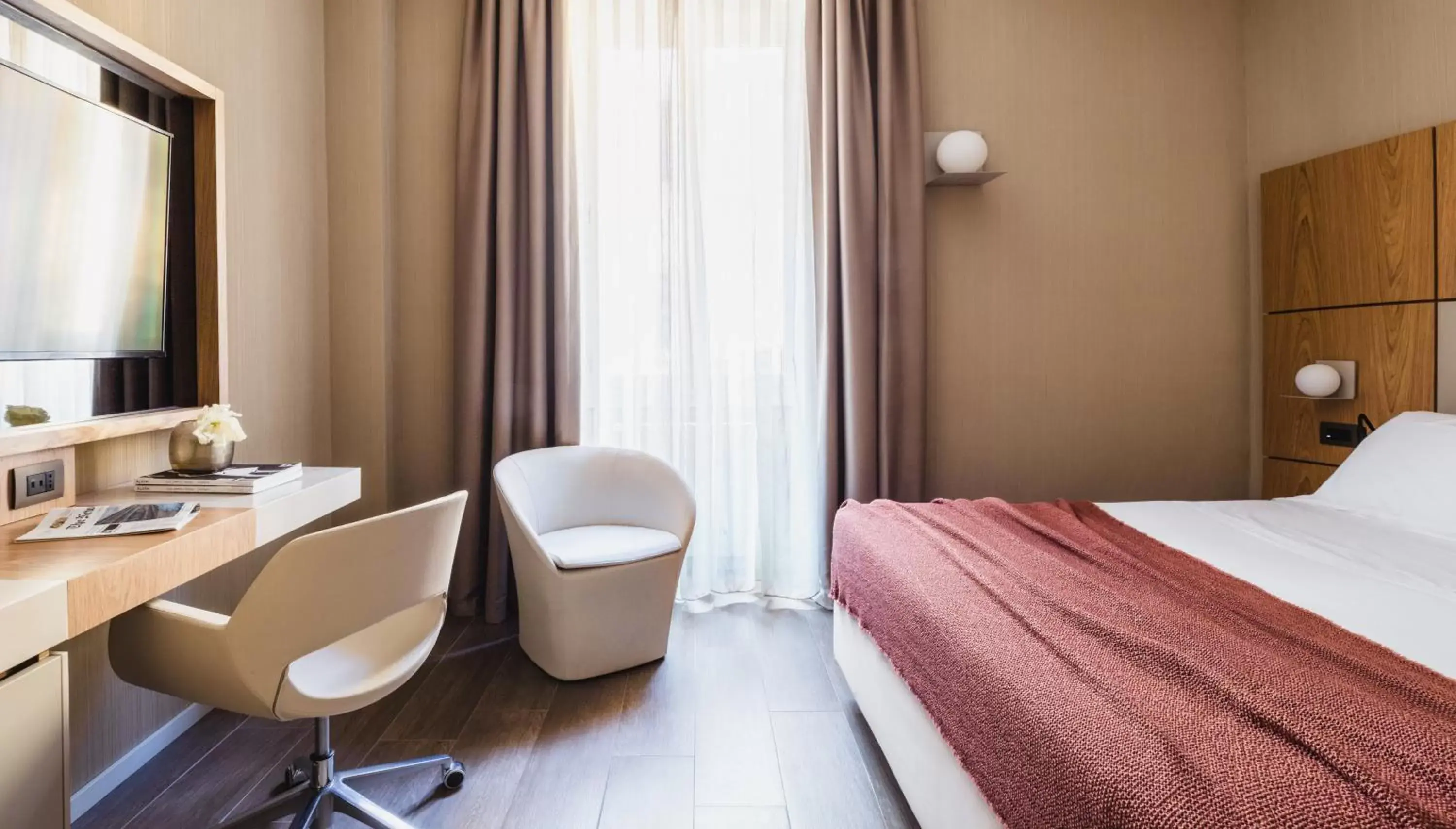 Superior Premium Queen Room in Hotel Cristoforo Colombo - Preferred Hotels & Resorts Superior Premium Queen Room in Hotel Cristoforo Colombo - Preferred Hotels & Resorts