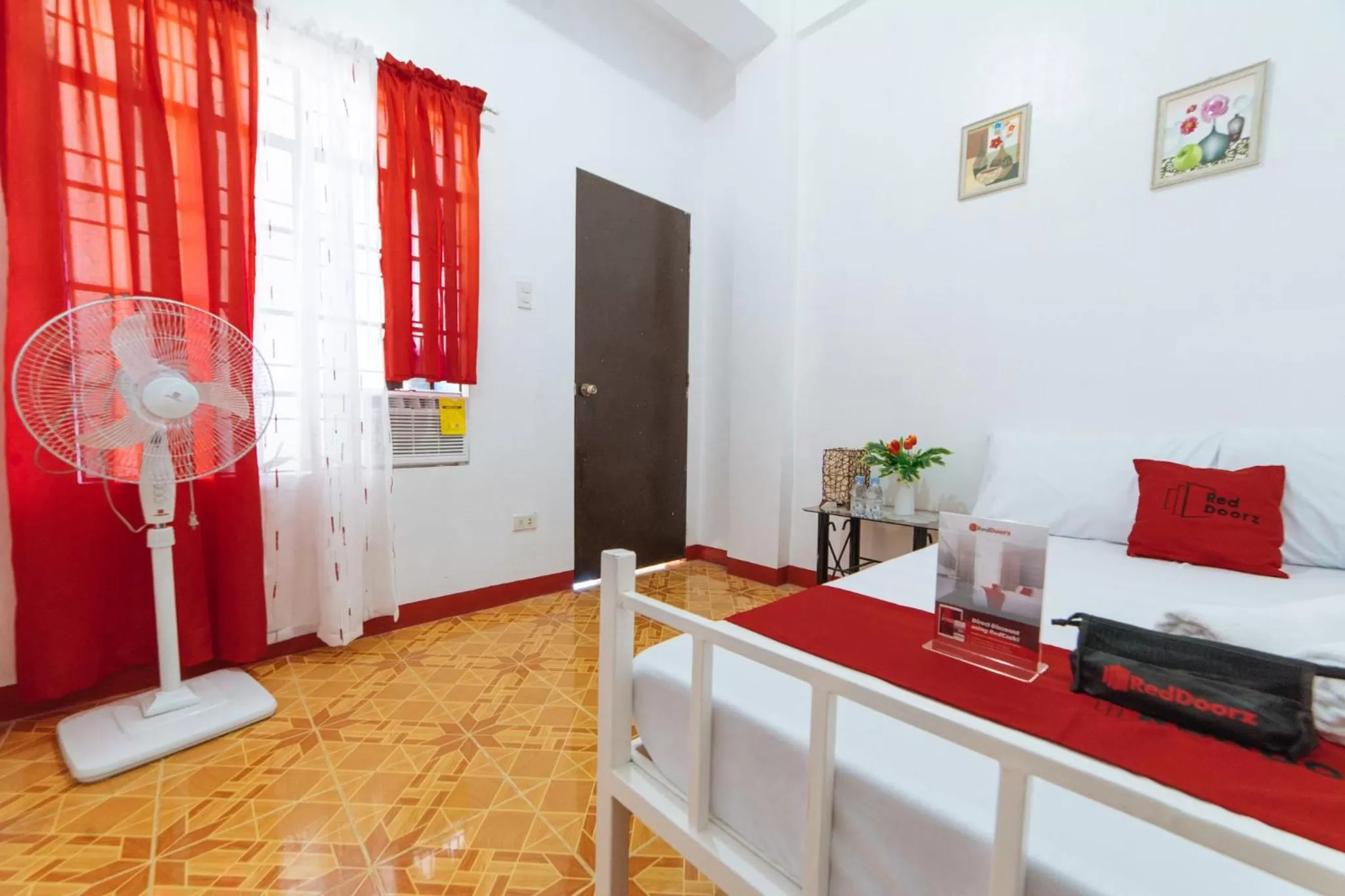 Bed in RedDoorz at Pag Asa Rawis Legazpi