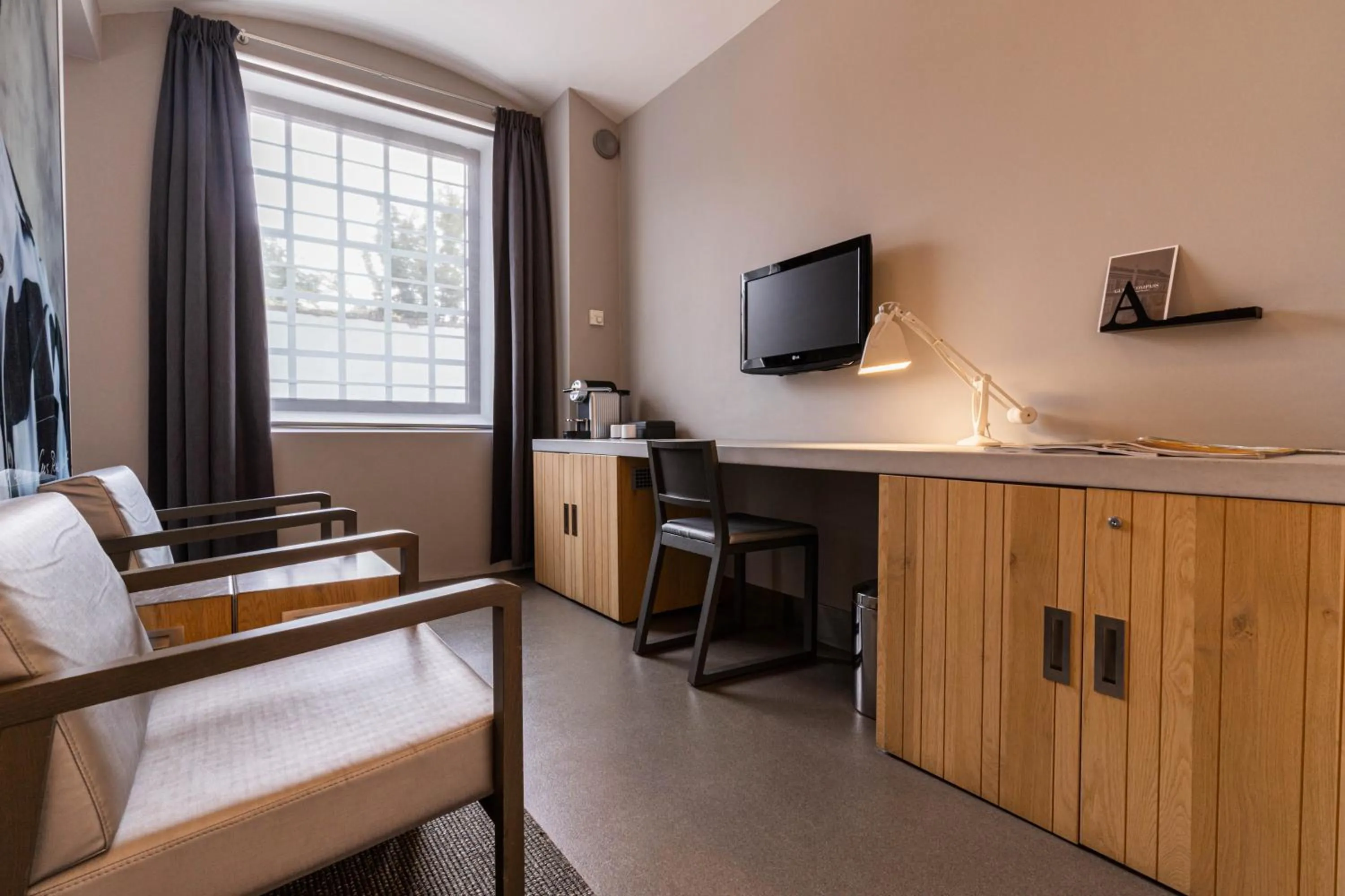 Seating area in Het Arresthuis