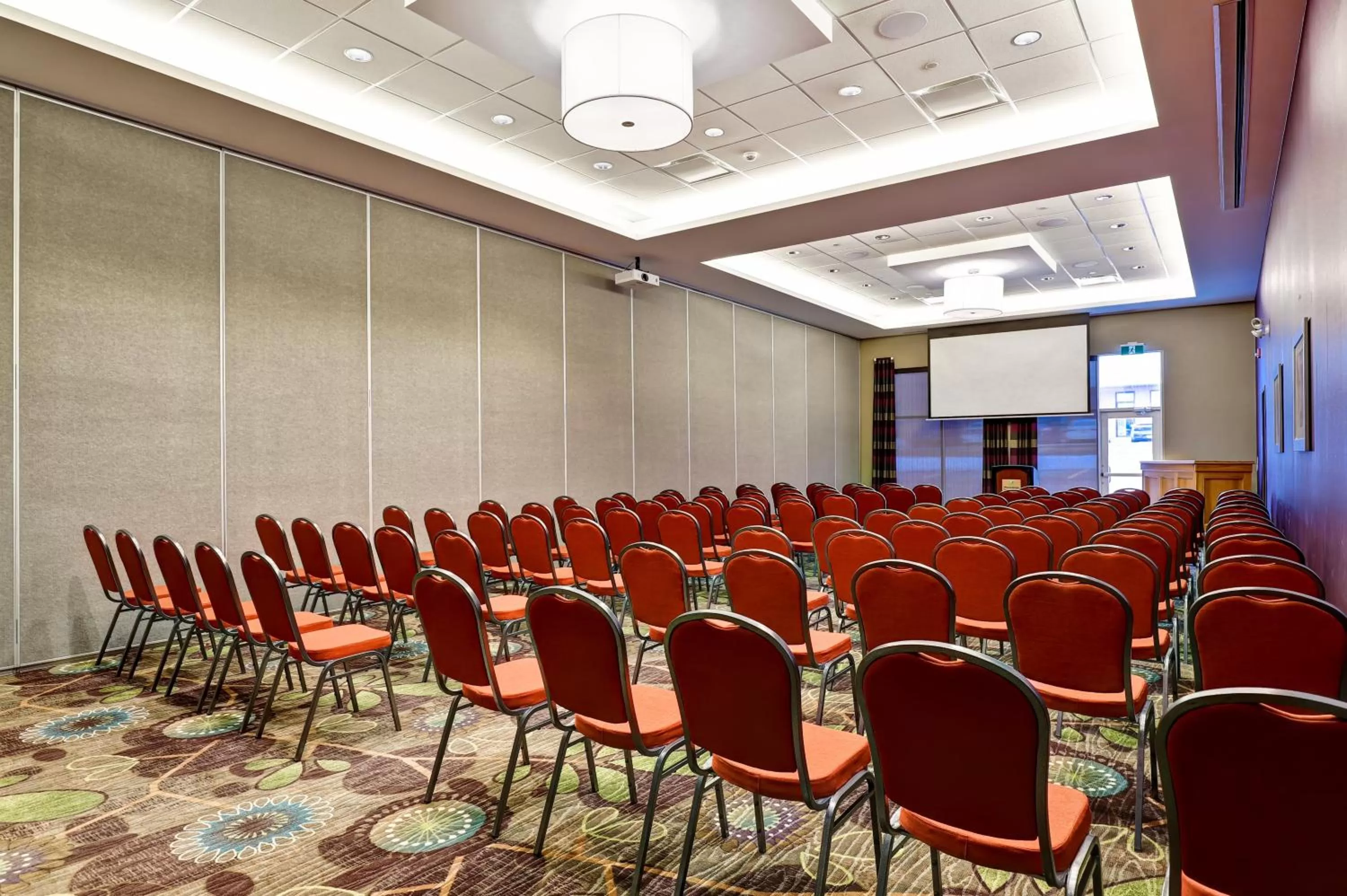 Meeting/conference room in Holiday Inn - Mississauga Toronto West by IHG