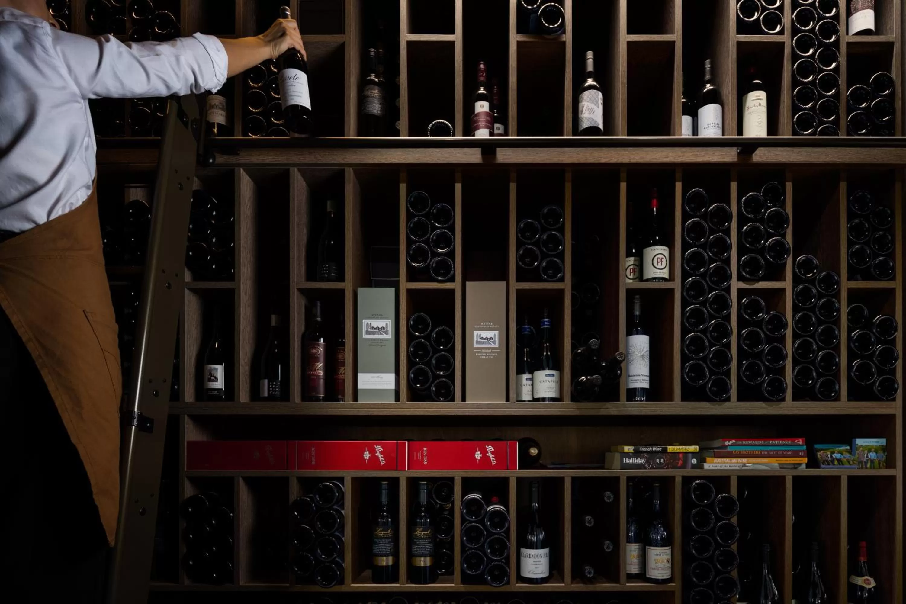 Restaurant/places to eat in Crystalbrook Bailey