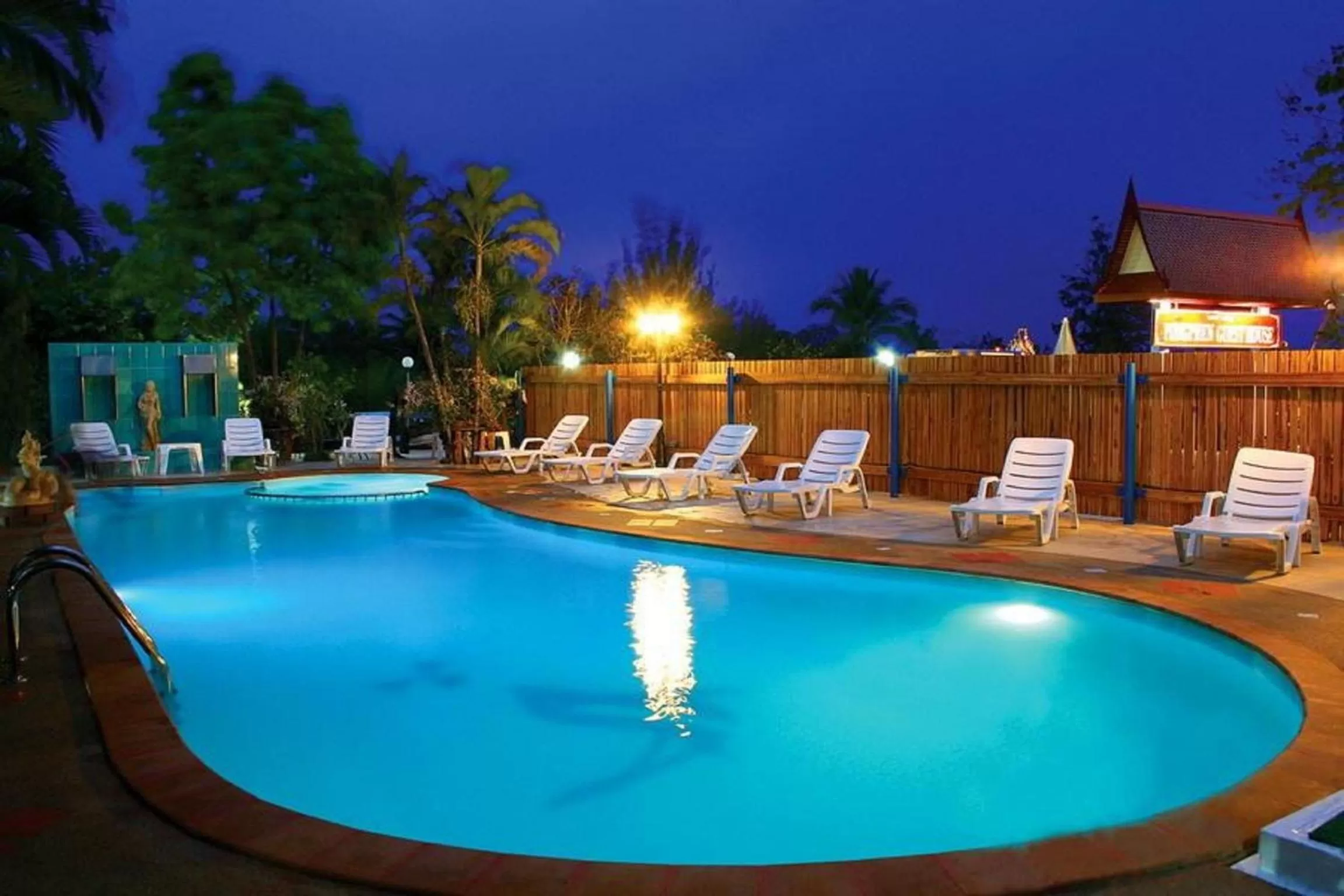 Swimming pool in Pongphen Guesthouse - SHA Plus Certified