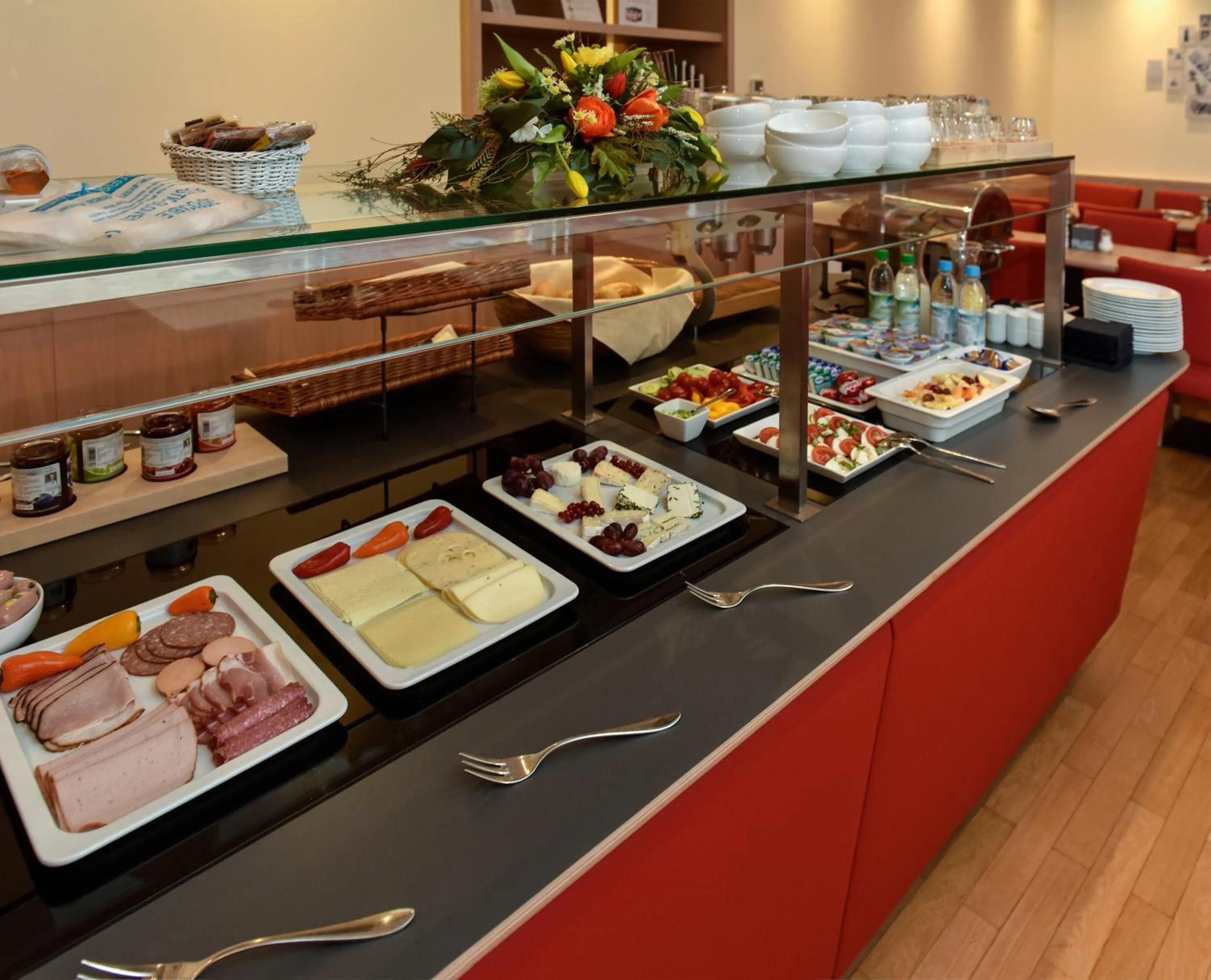 Breakfast in Hotel ADRIA München