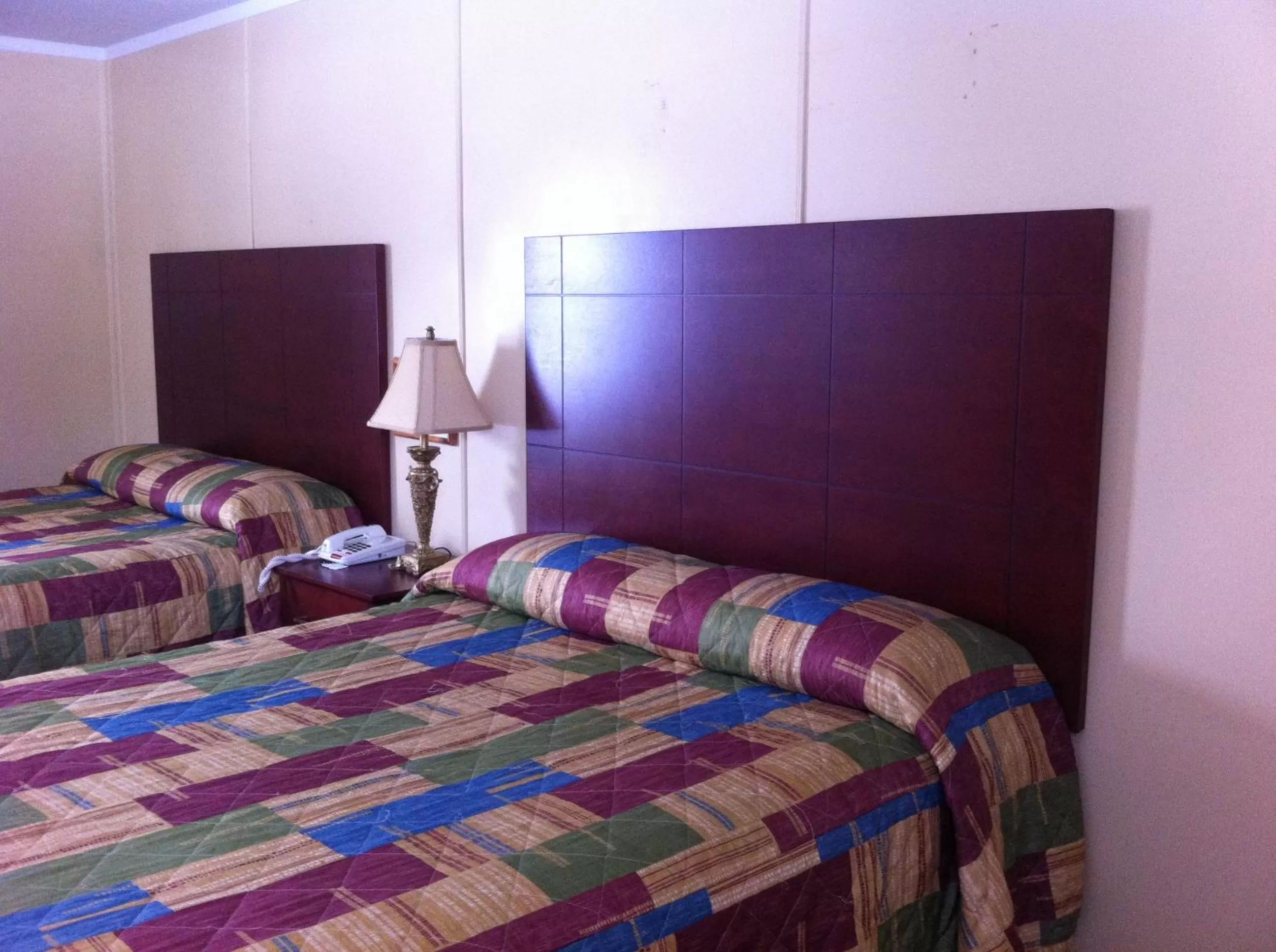 Bed in Deep River Motel