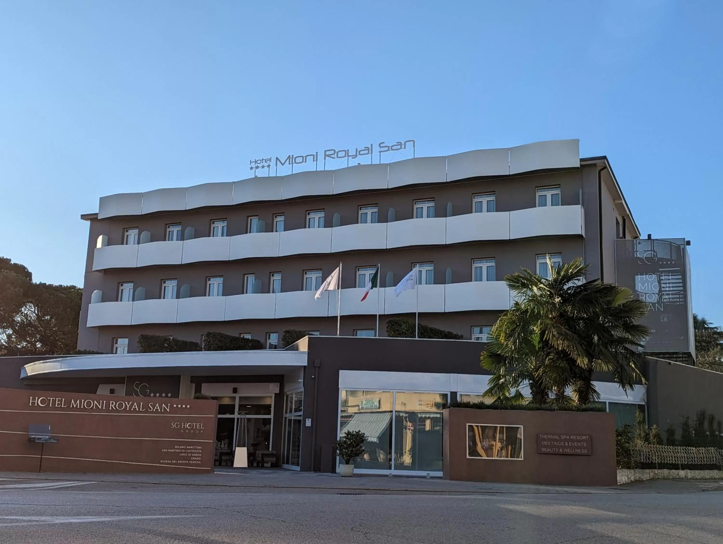 Property building in Hotel Mioni Royal San