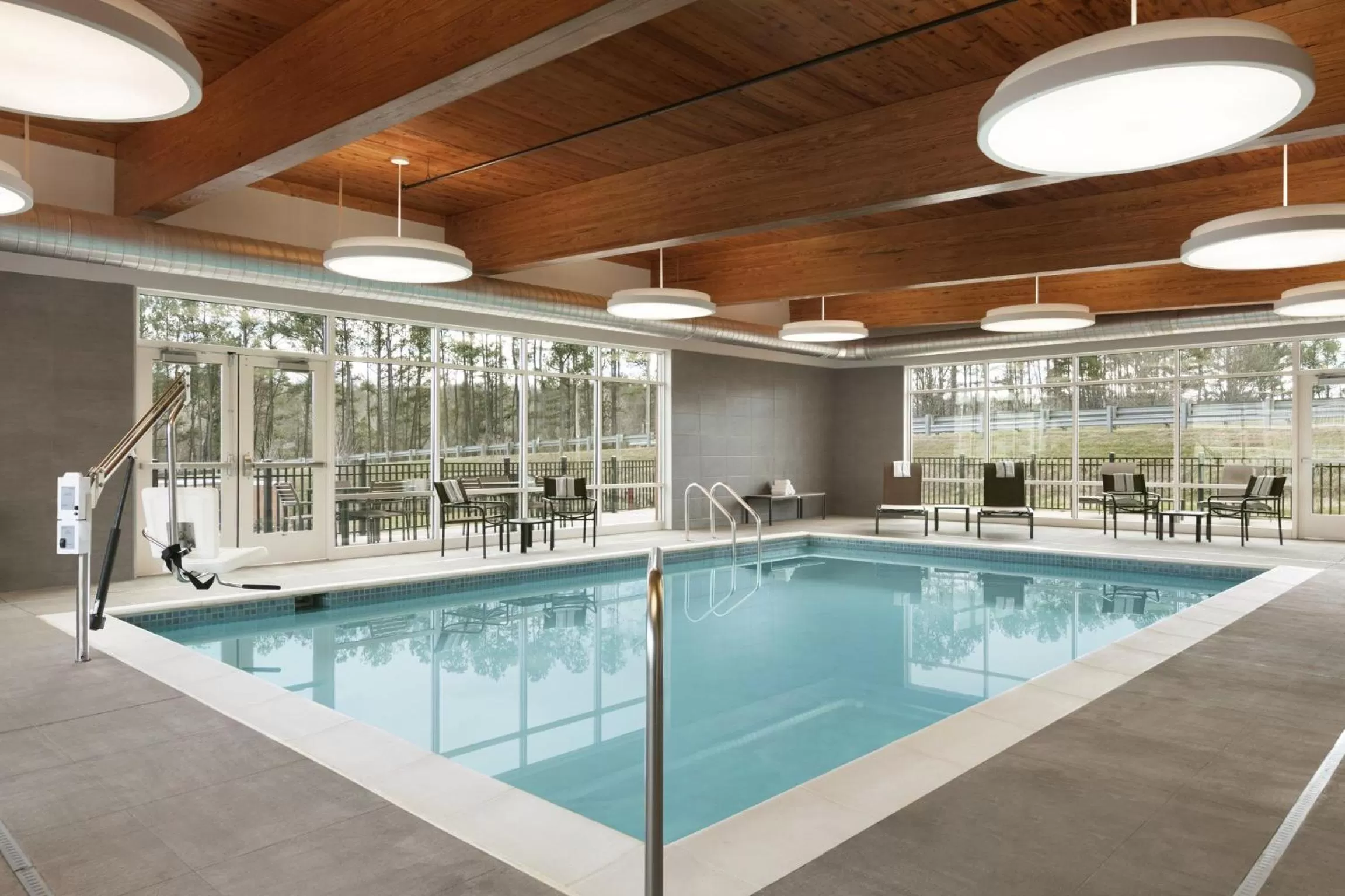 Swimming pool in Country Inn & Suites by Radisson, Charlottesville-UVA, VA