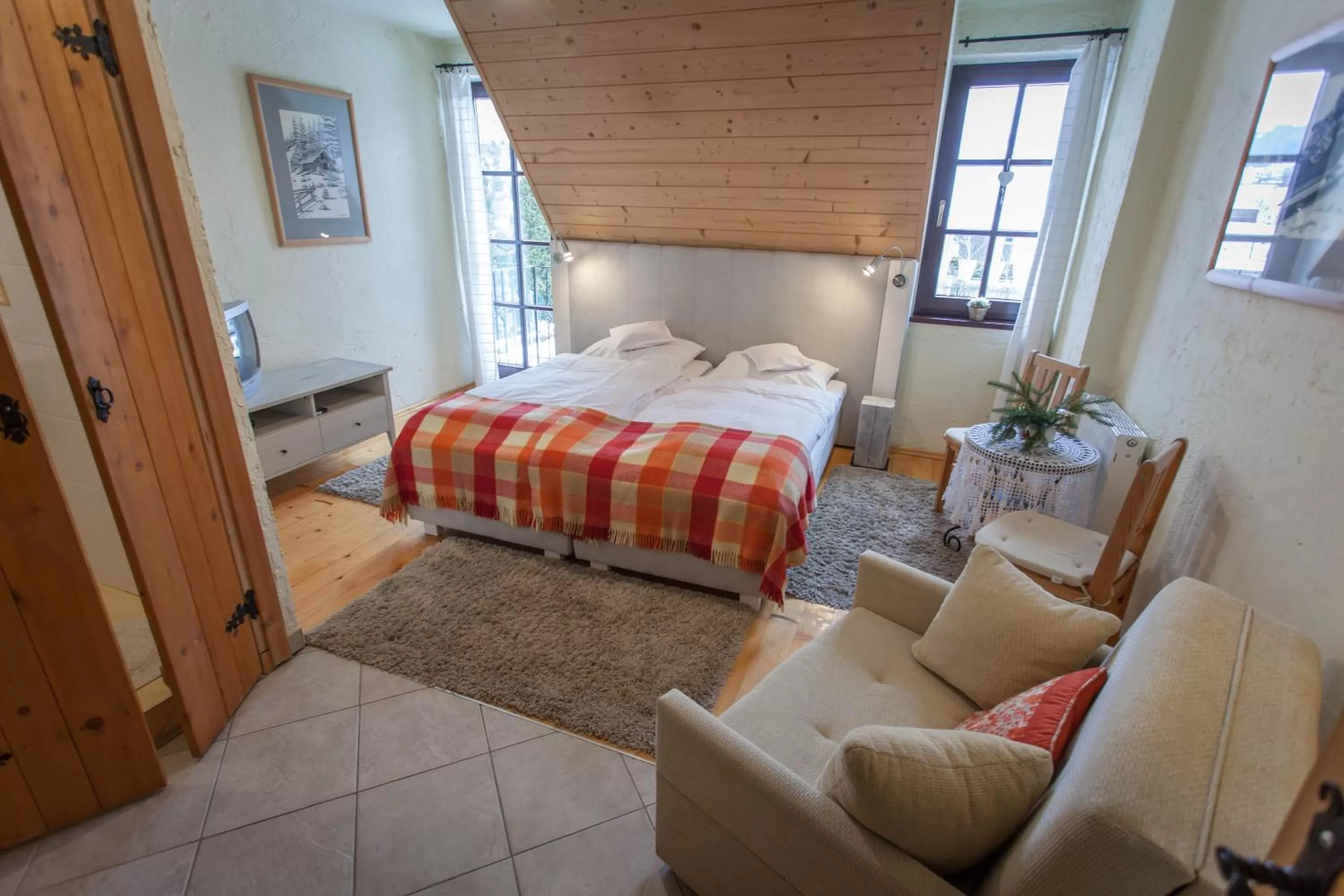 Photo of the whole room, Bed in Gościniec i Herbaciarnia Pod Złotą Łyżwą